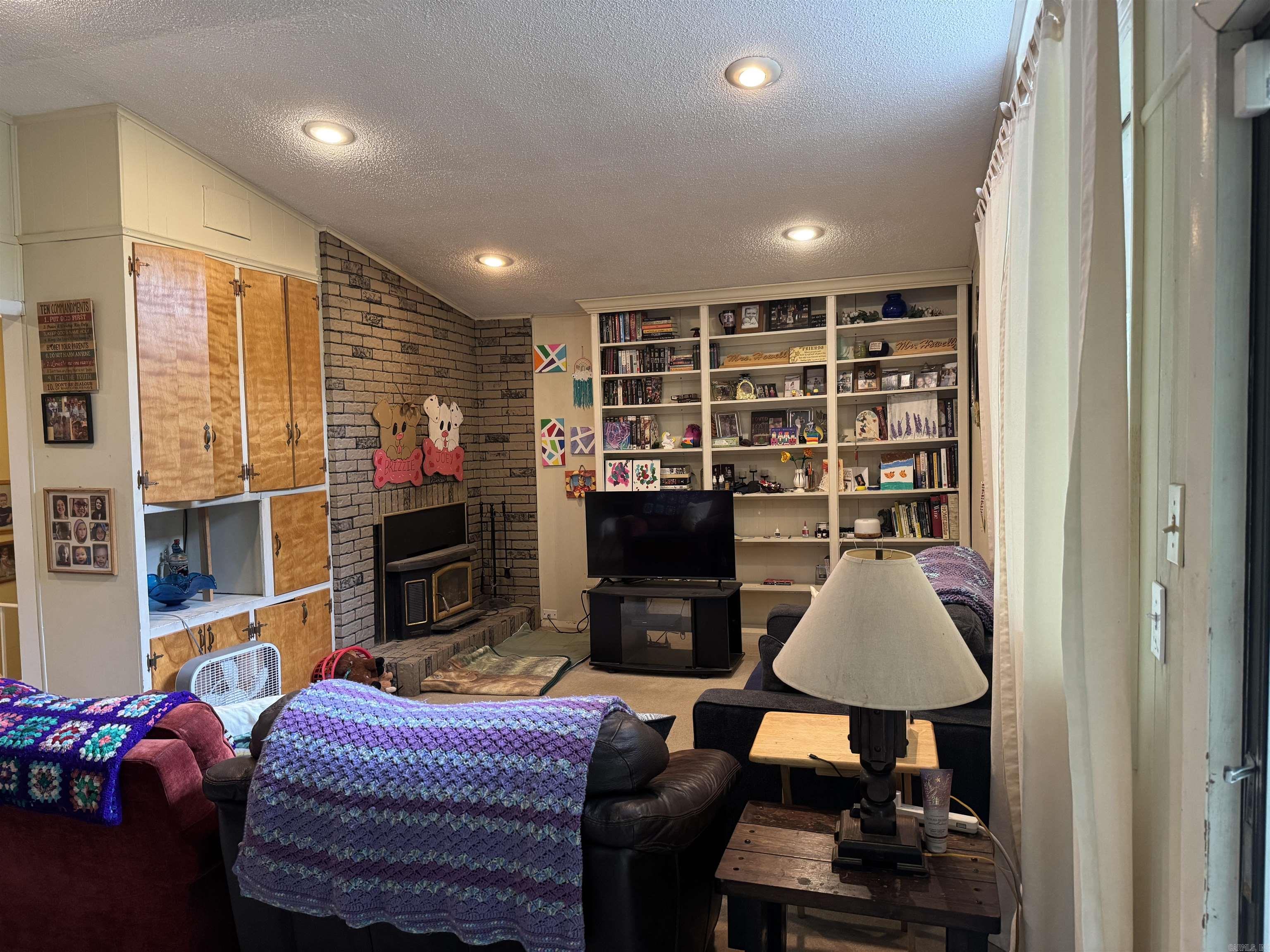WATSON MANOR - Residential