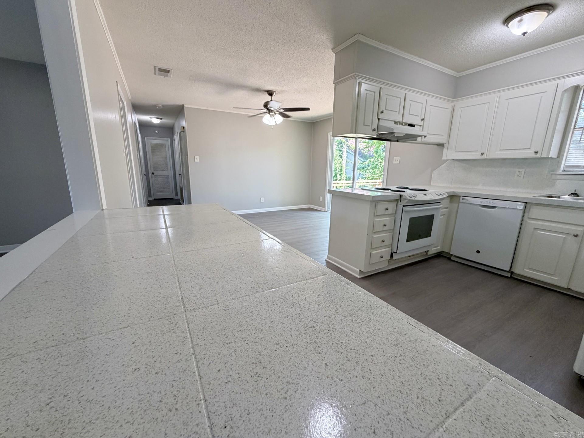 BIRCHWOOD - Residential