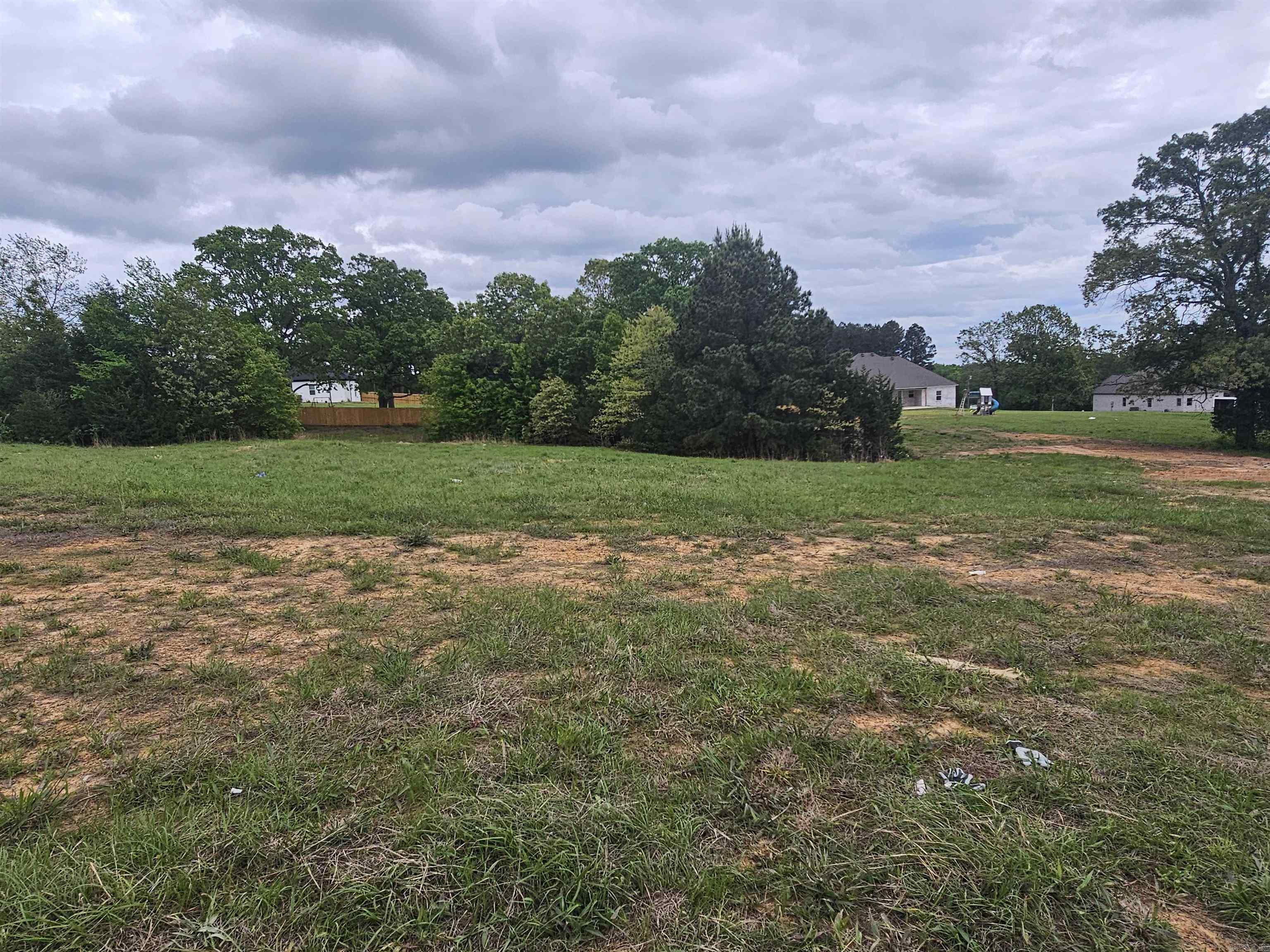 Opportunity to build a brand new custom home with Triple E Custom Homes in Greenbrier on these beautiful homesites that blend space, privacy, and convenience. Don’t miss your chance to secure your place in this sought-after location! Agents see remarks.