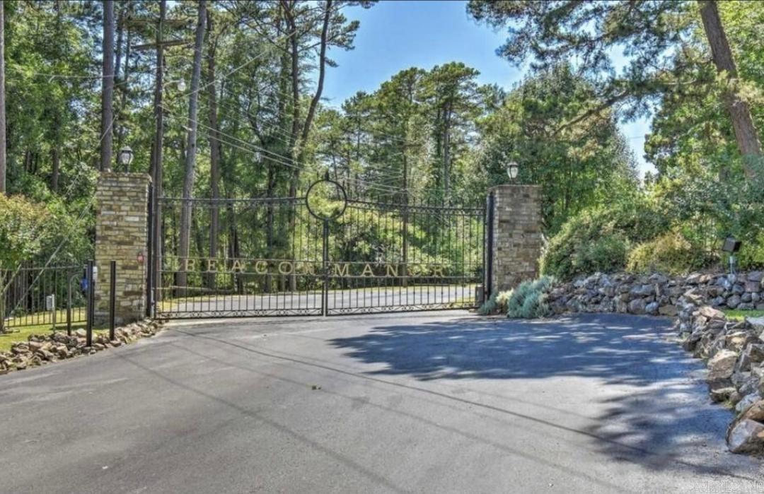 BEACON MANOR HPR - Residential