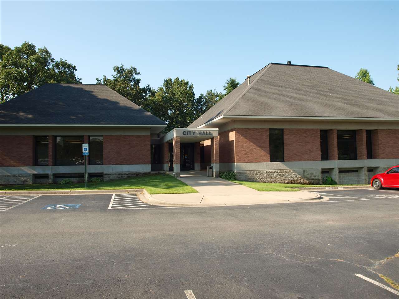 3N-11-28 - Commercial Sale