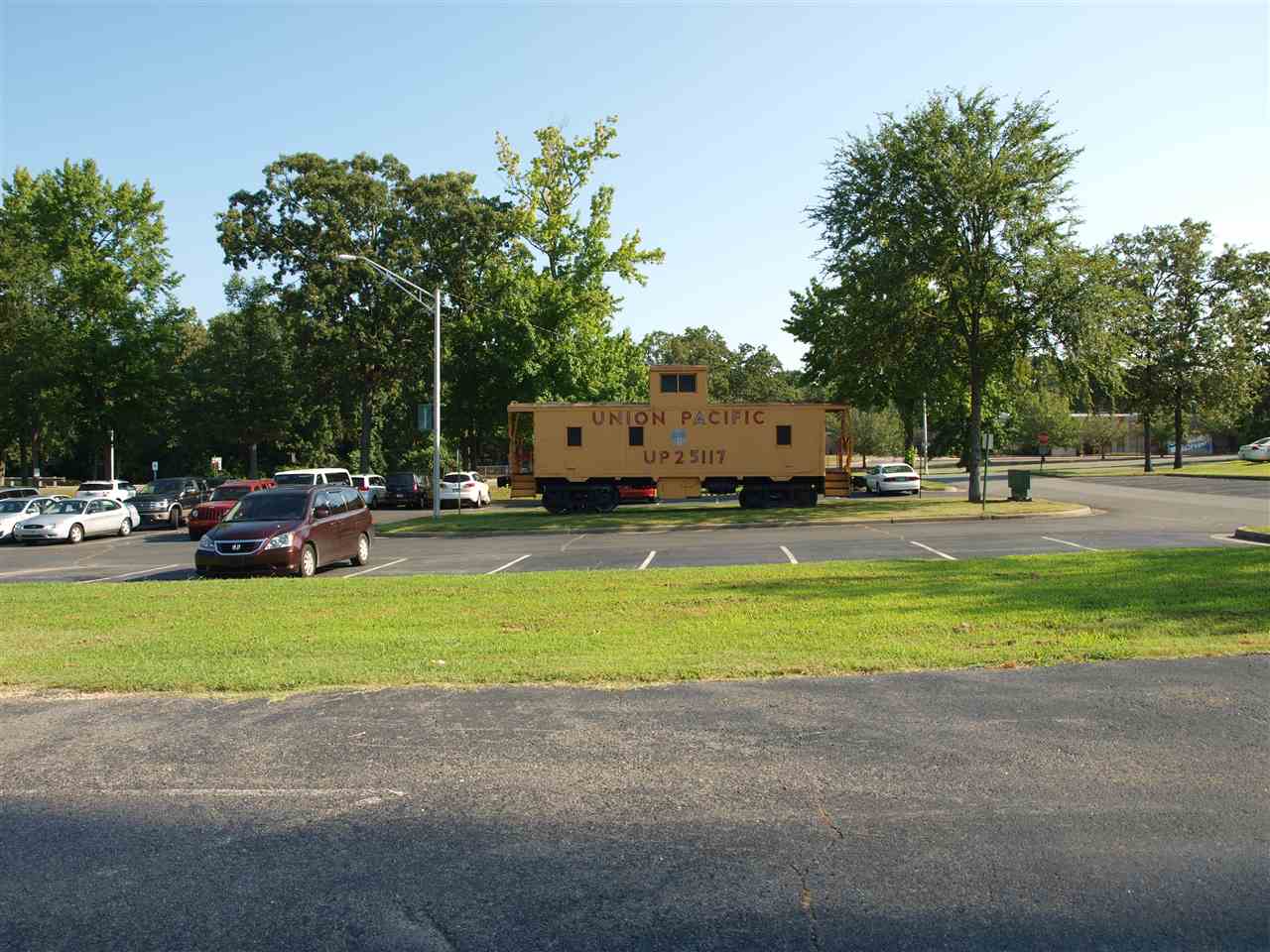 3N-11-28 - Commercial Sale