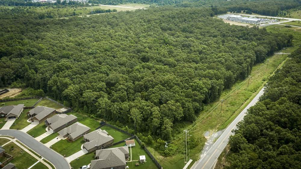 3N-11-28 - Commercial Sale