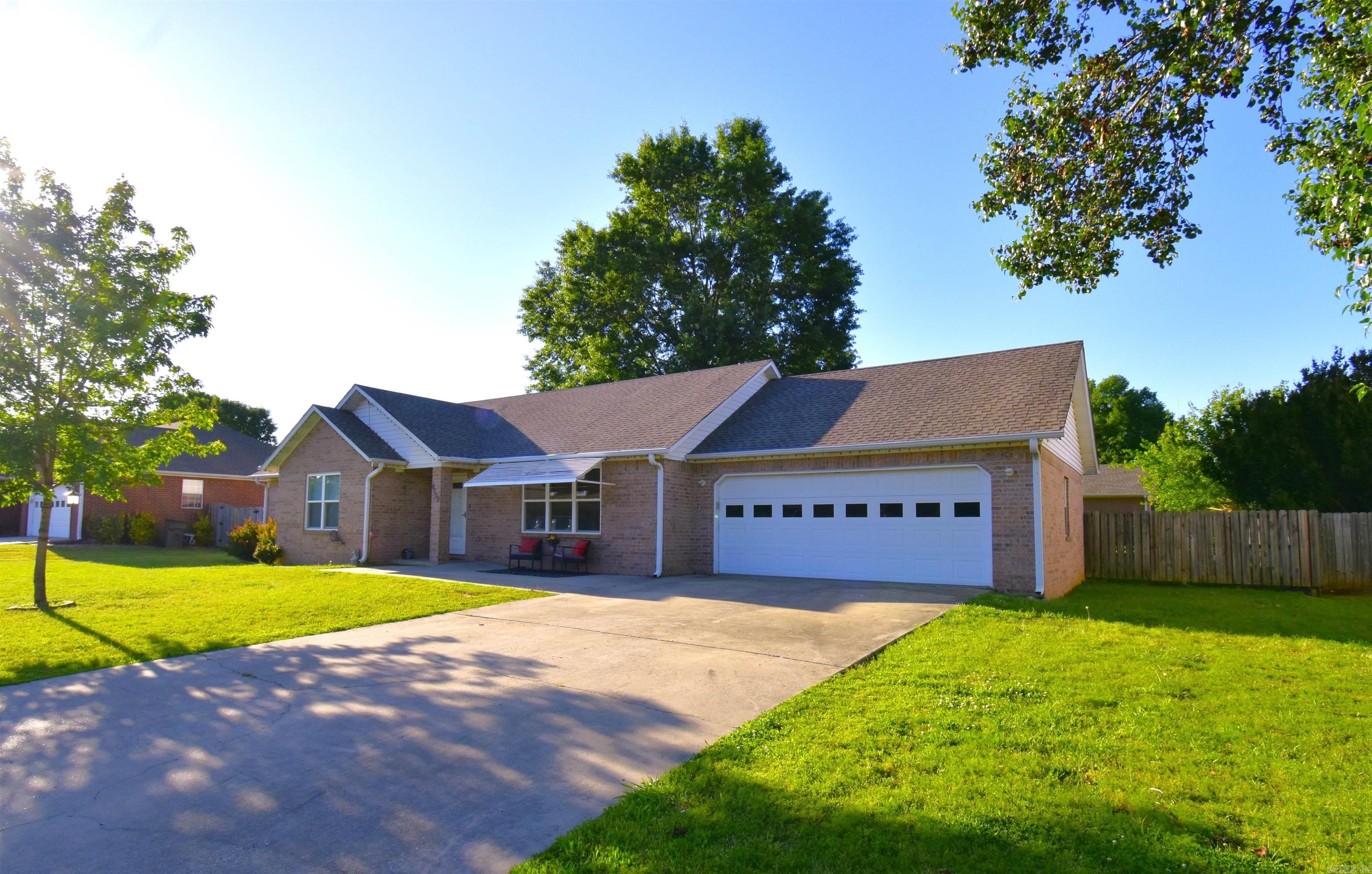 QUAIL MEADOWS - Residential