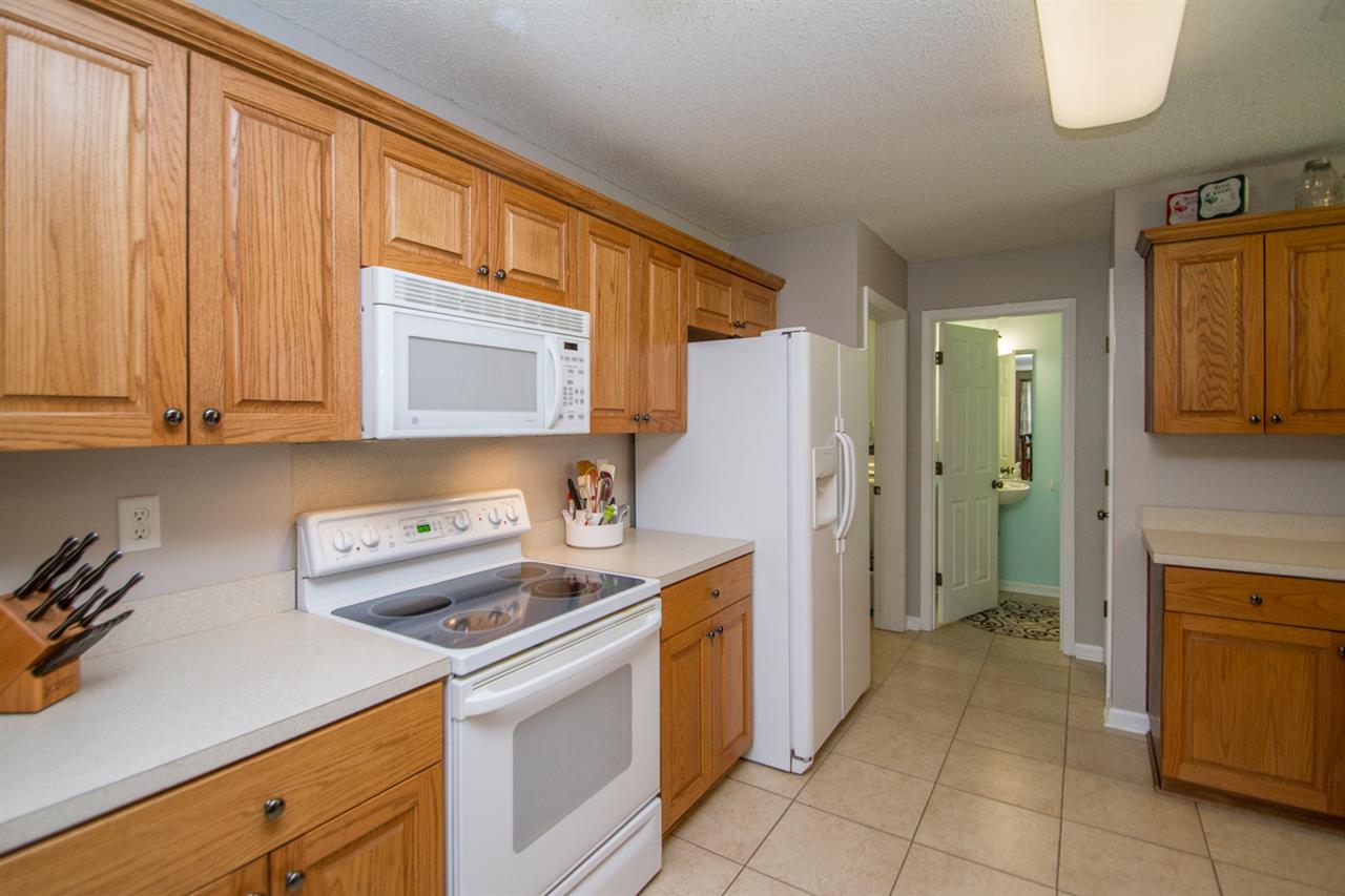 Sharon Oaks - Residential