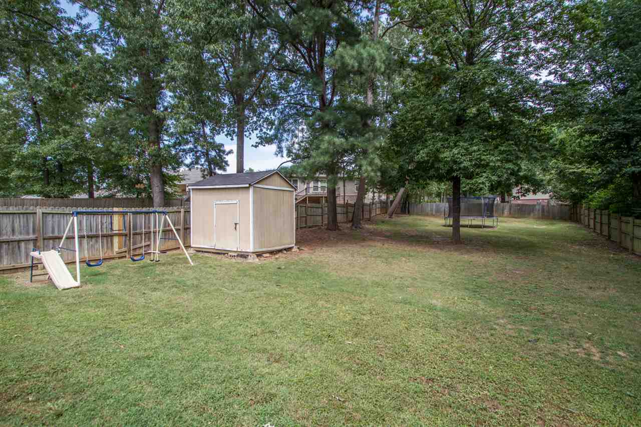 Sharon Oaks - Residential