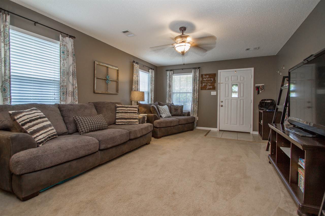 Sharon Oaks - Residential