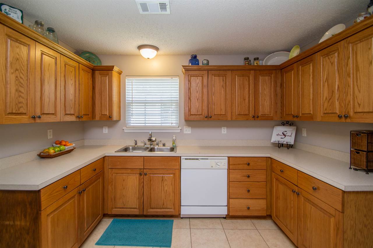 Sharon Oaks - Residential