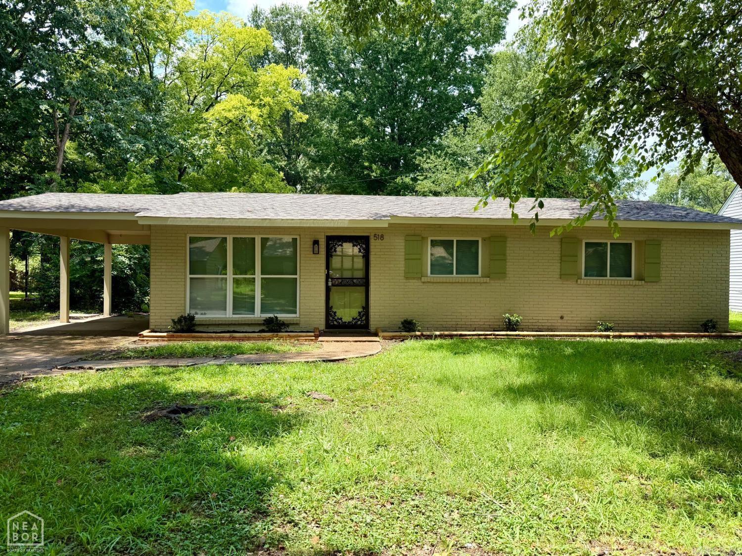 HOLIDAY GARDENS - Residential