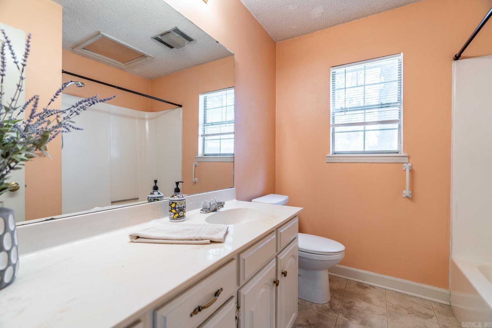 KIMBERLY MANOR ADDN - Residential