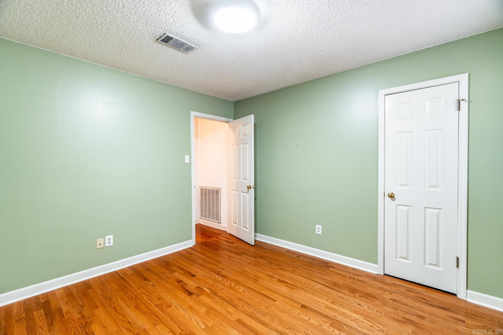KIMBERLY MANOR ADDN - Residential