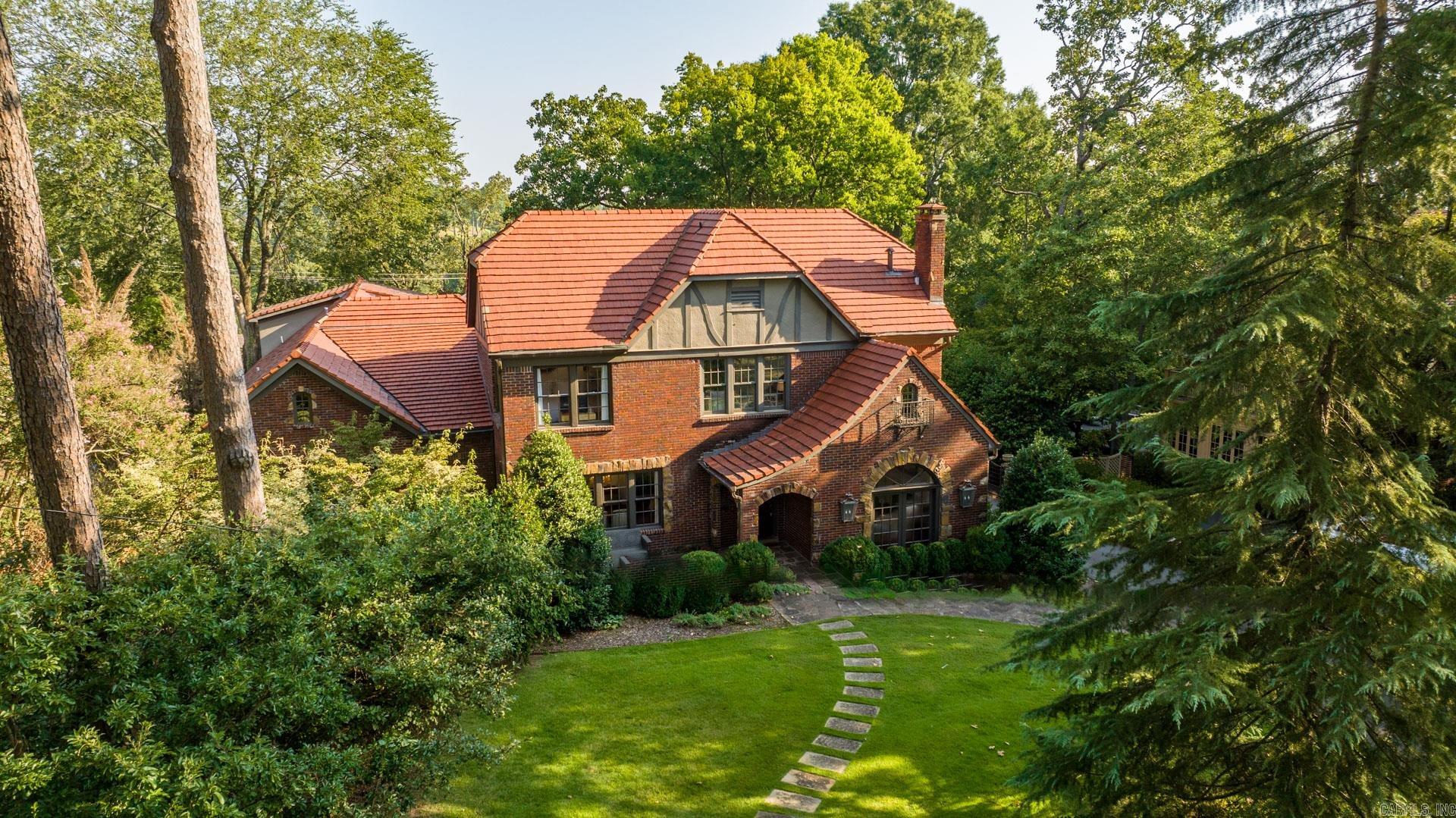EDGEHILL - Residential