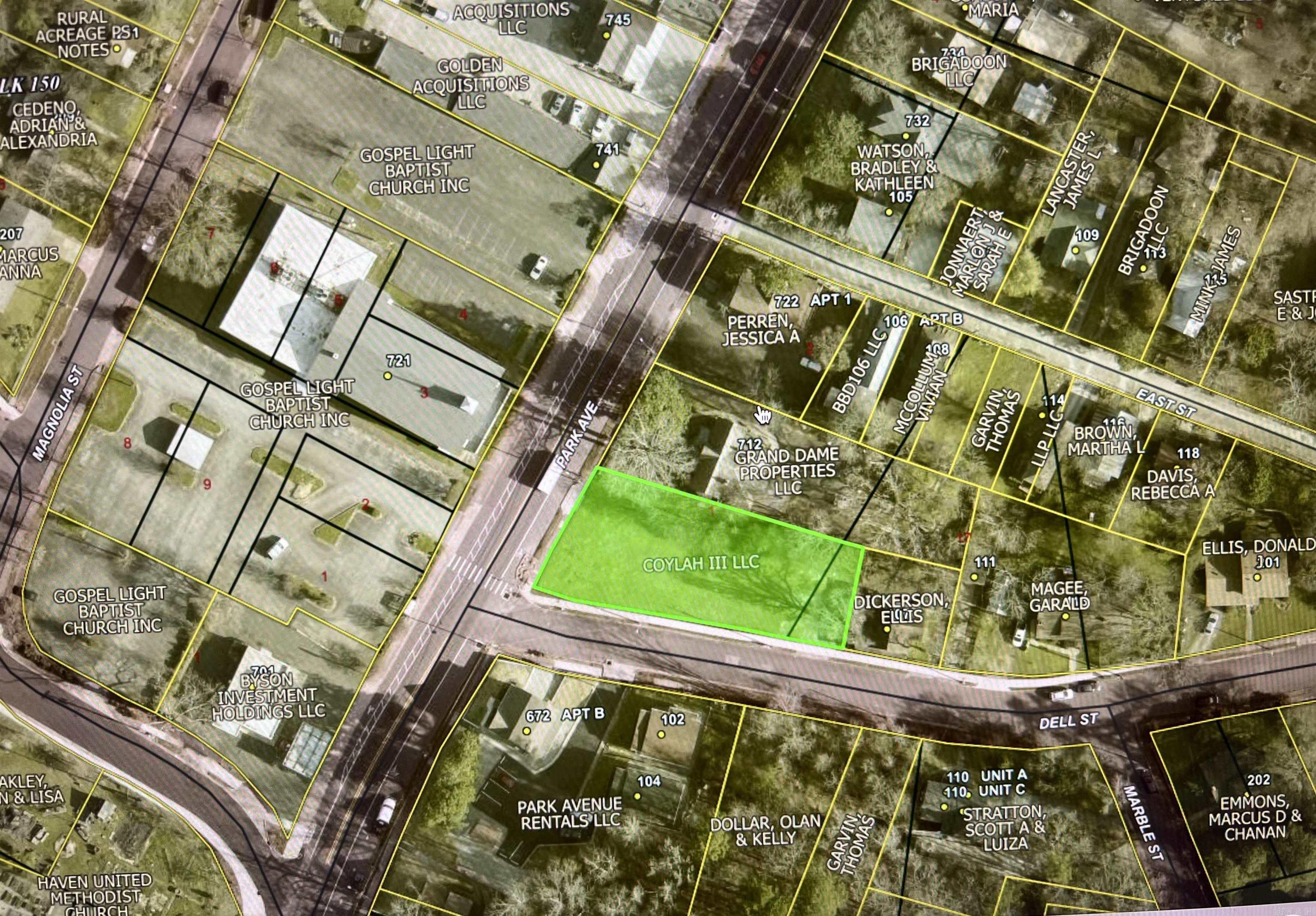 .39  ac. +/-   With nearly half an acre, there's ample room for building, parking, and signage, giving the space it needs to grow. High visibility corner lot, Zones commercial. Short distance for Bathhouse Row. Cross the street from Gospel Light Baptist church and school.