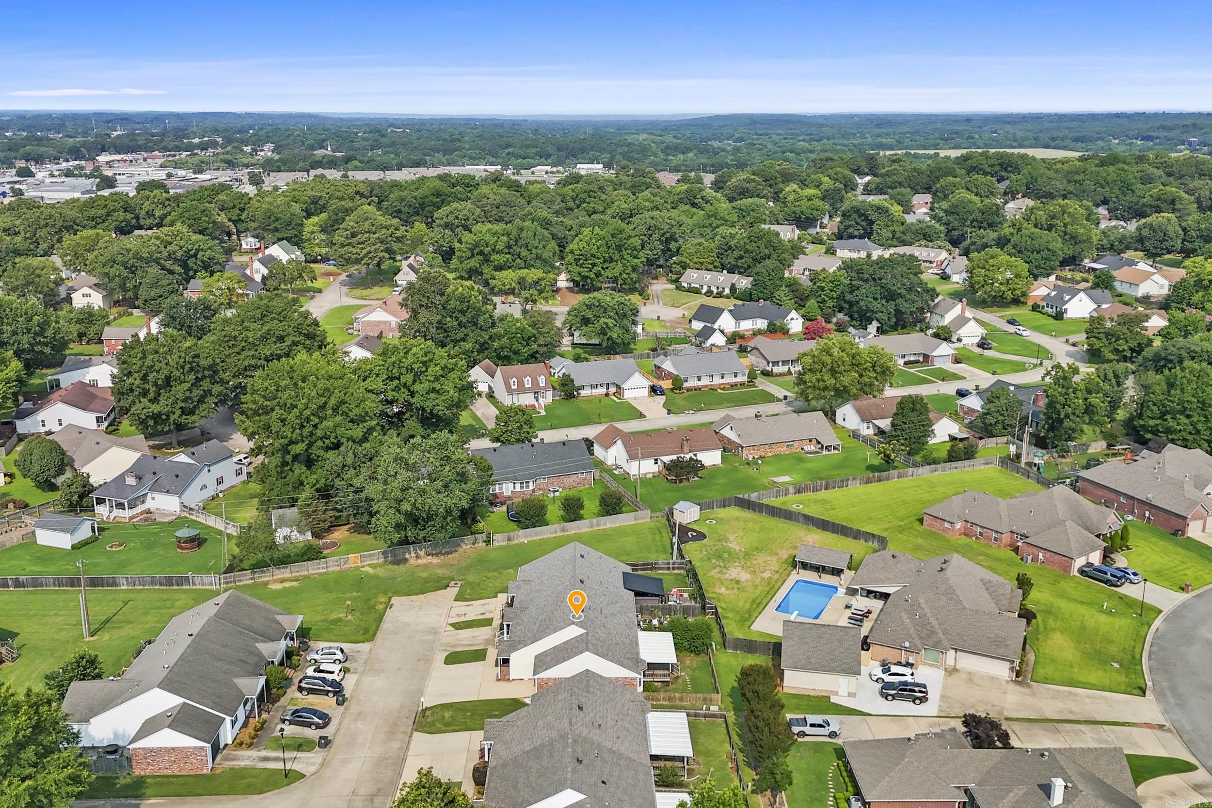 RIVER OAKS COMMONS - Residential