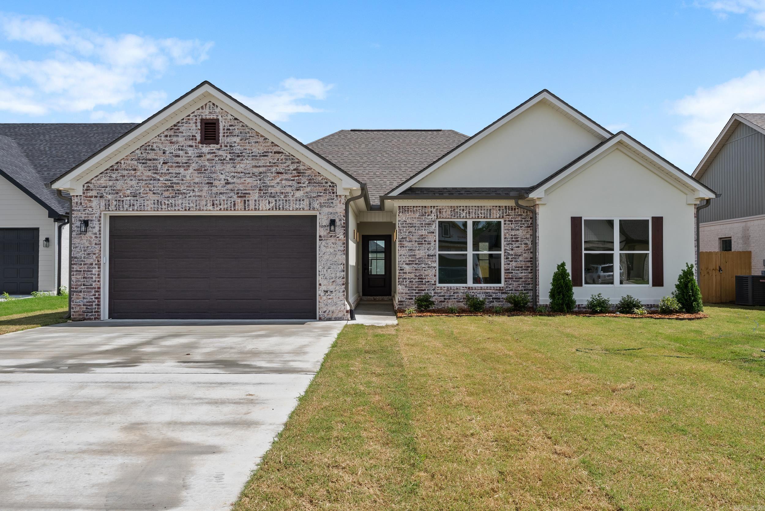 EAST MEADOW - Residential