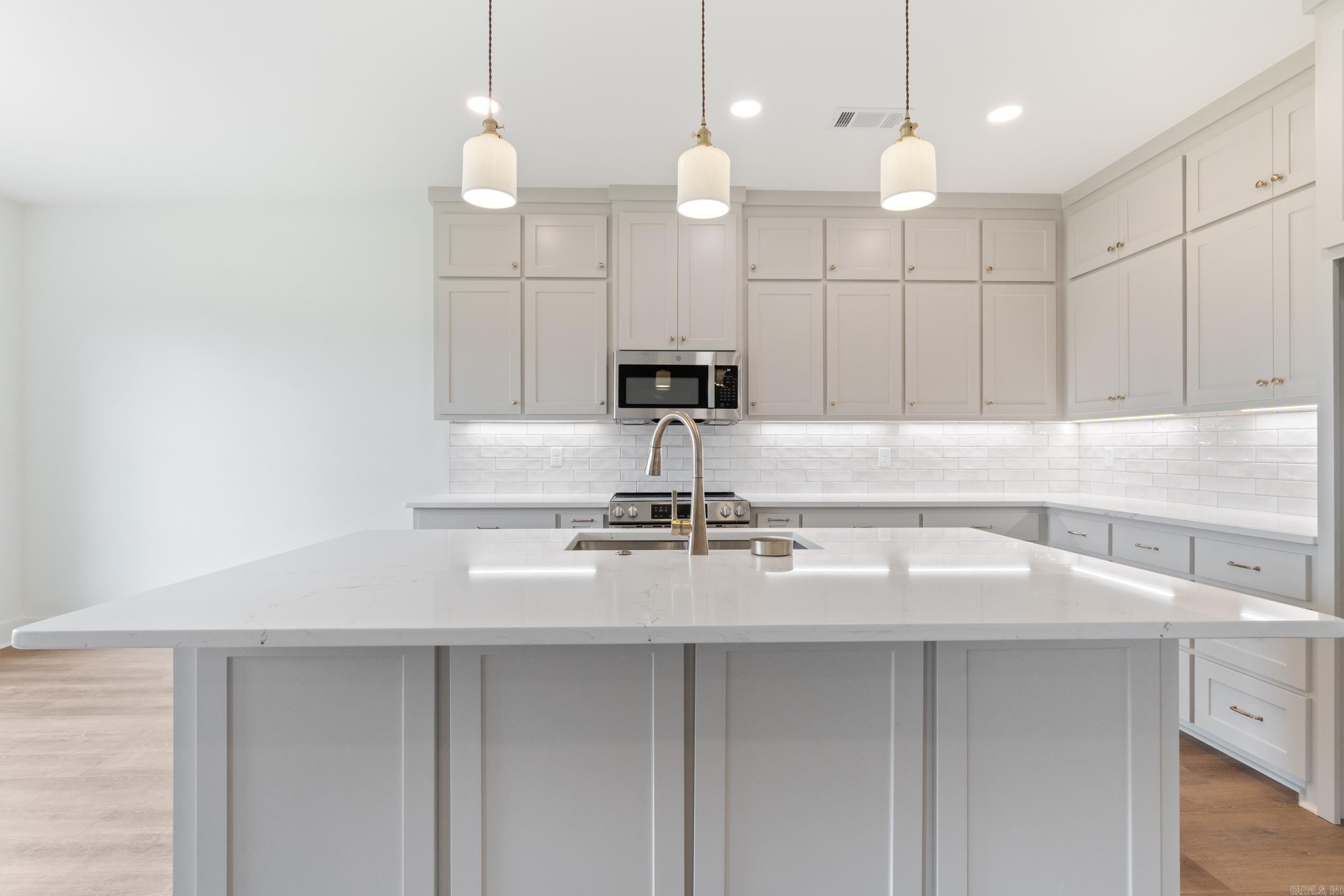 EAST MEADOW - Residential