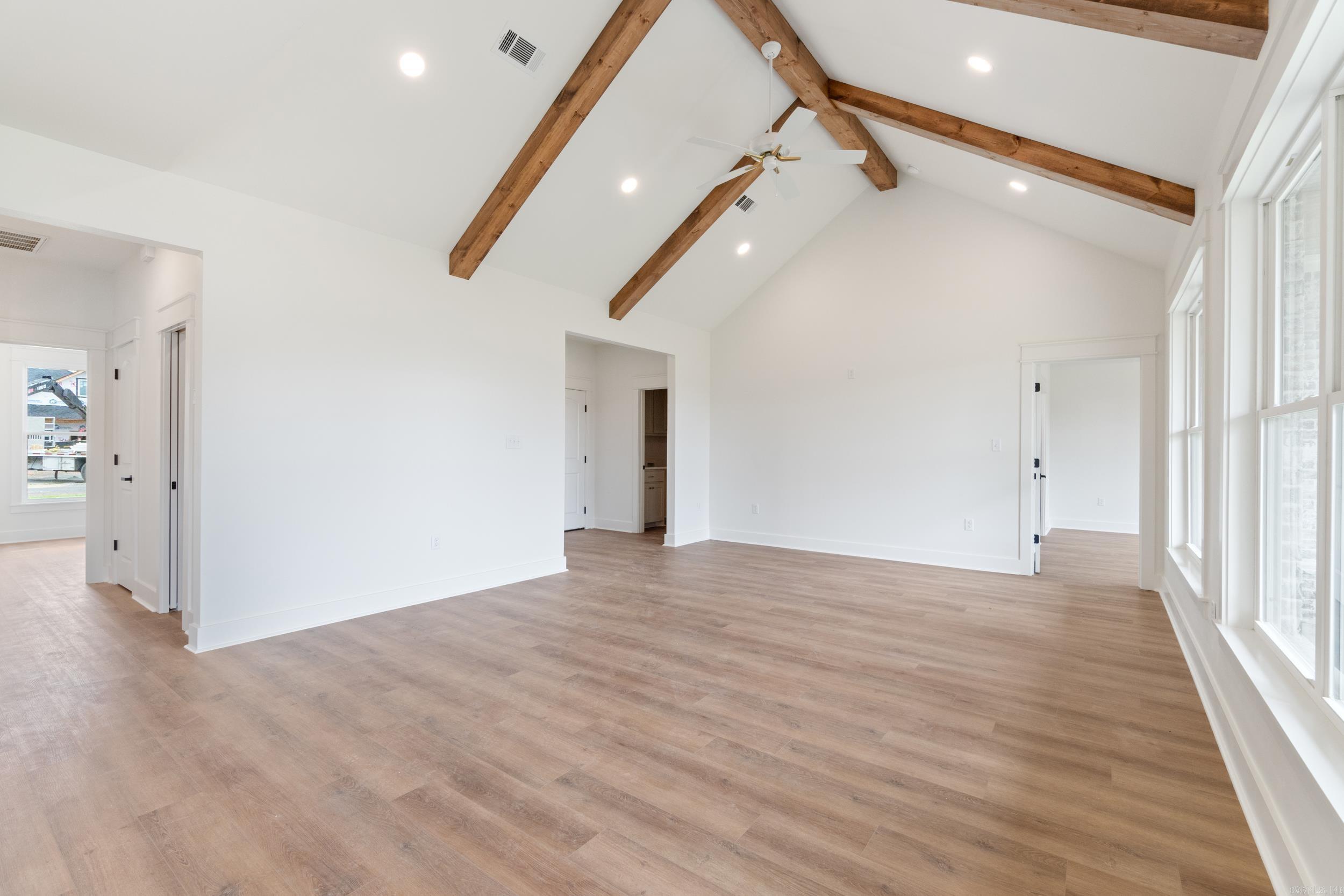 EAST MEADOW - Residential