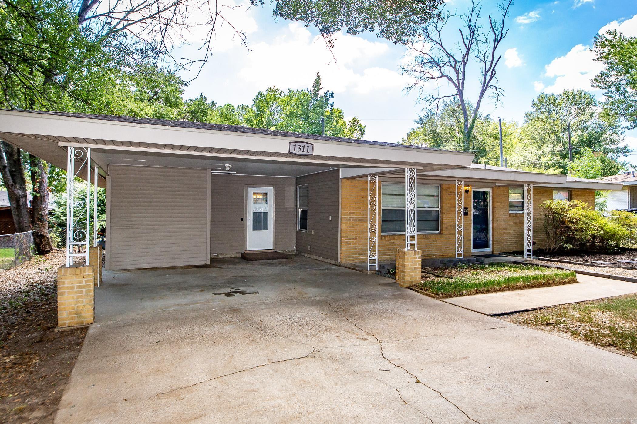 OAKHURST - Residential