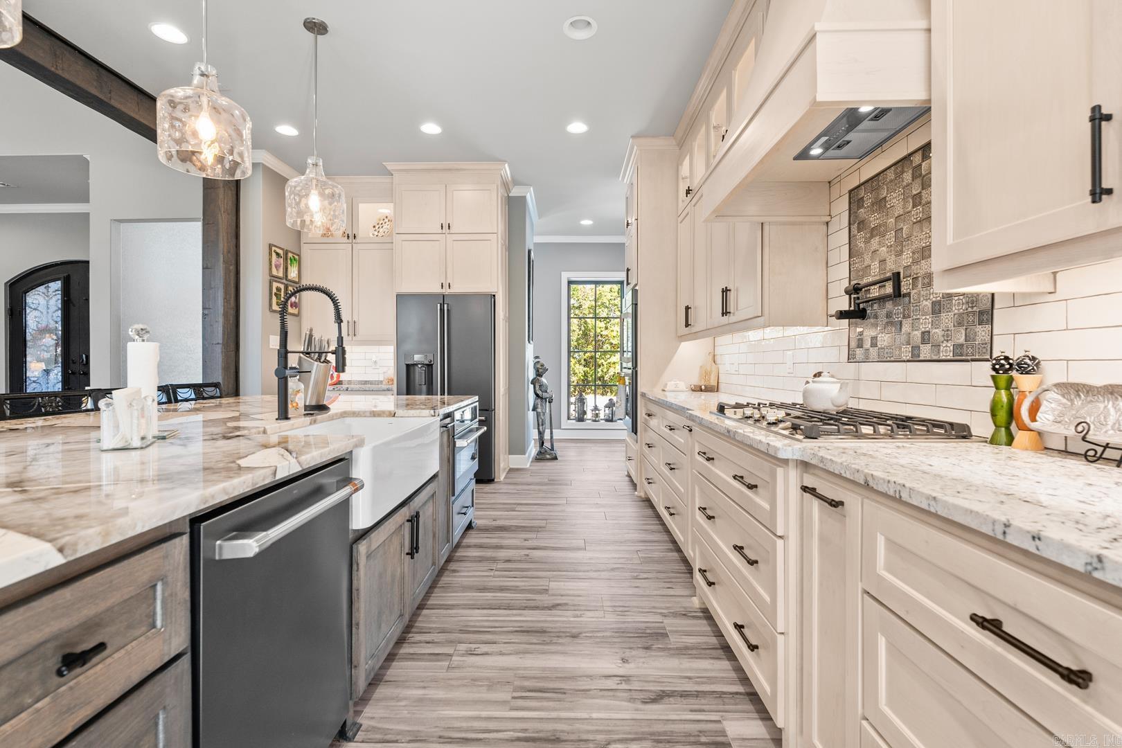 GREYSTONE - Residential