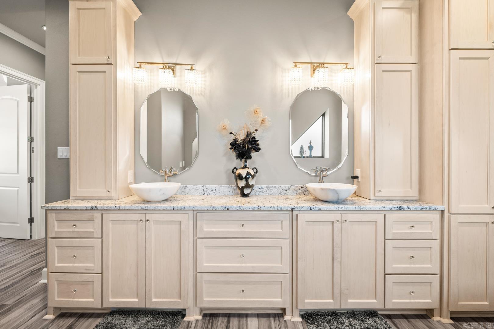 GREYSTONE - Residential