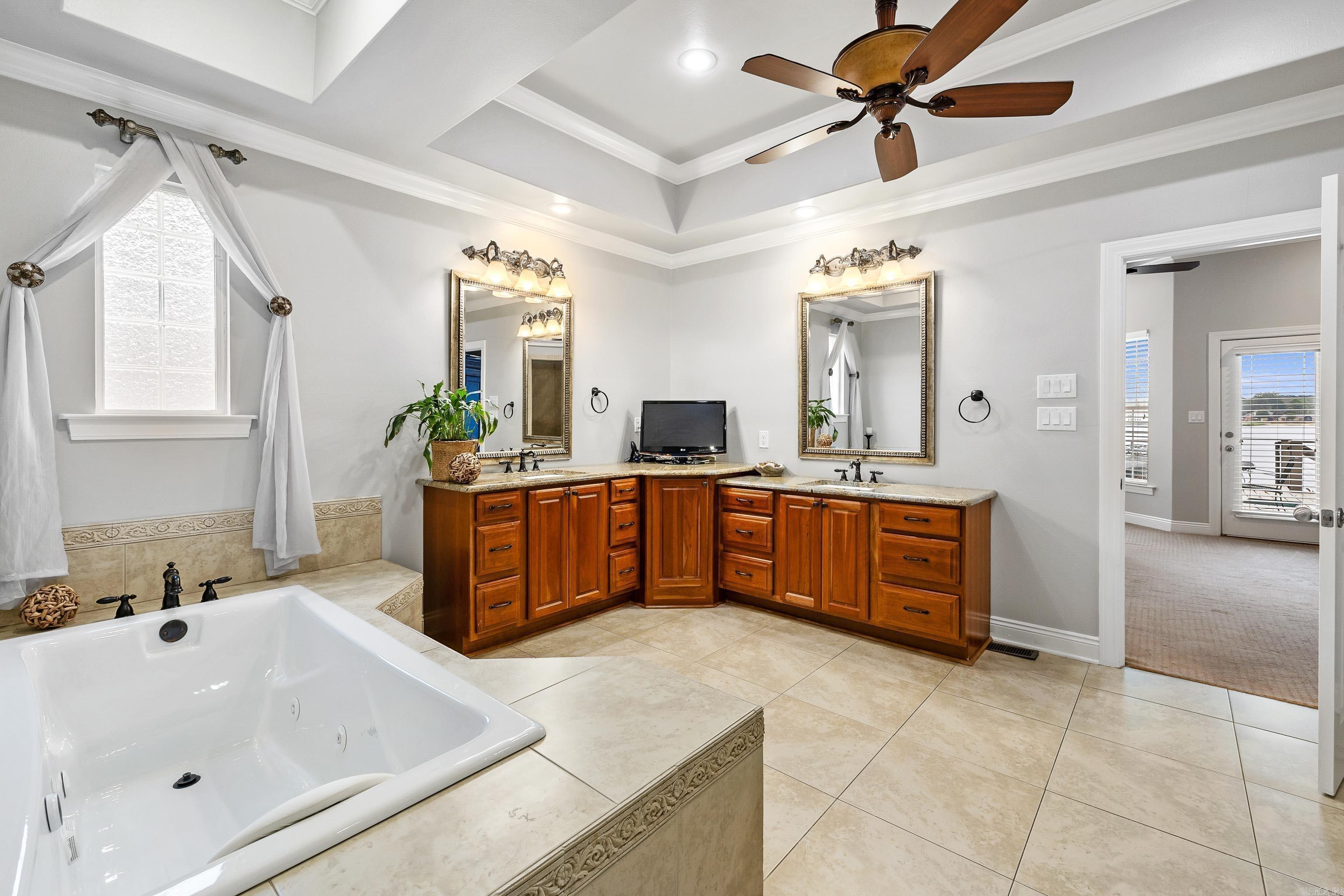 HURRICANE LAKE EST - Residential