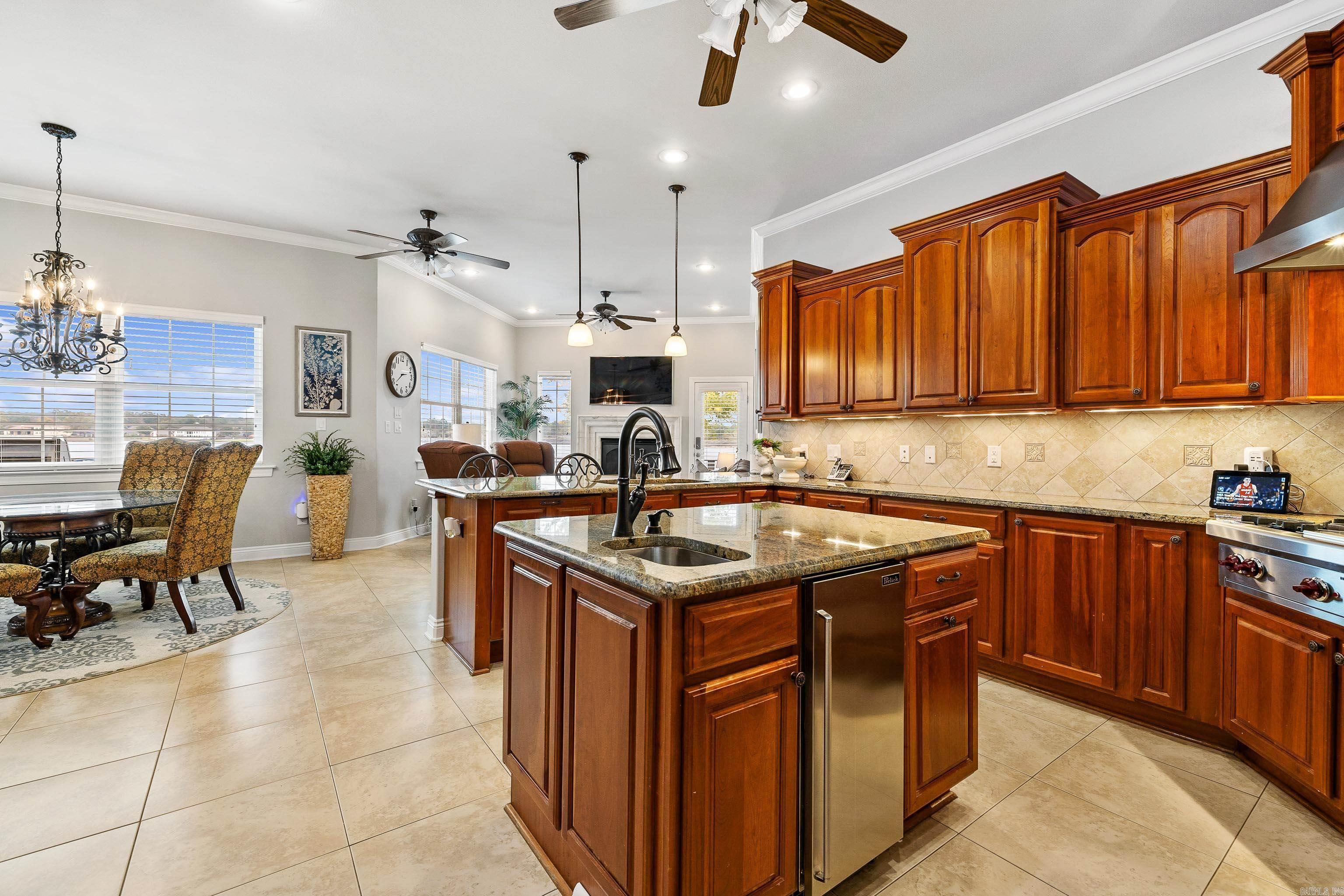HURRICANE LAKE EST - Residential