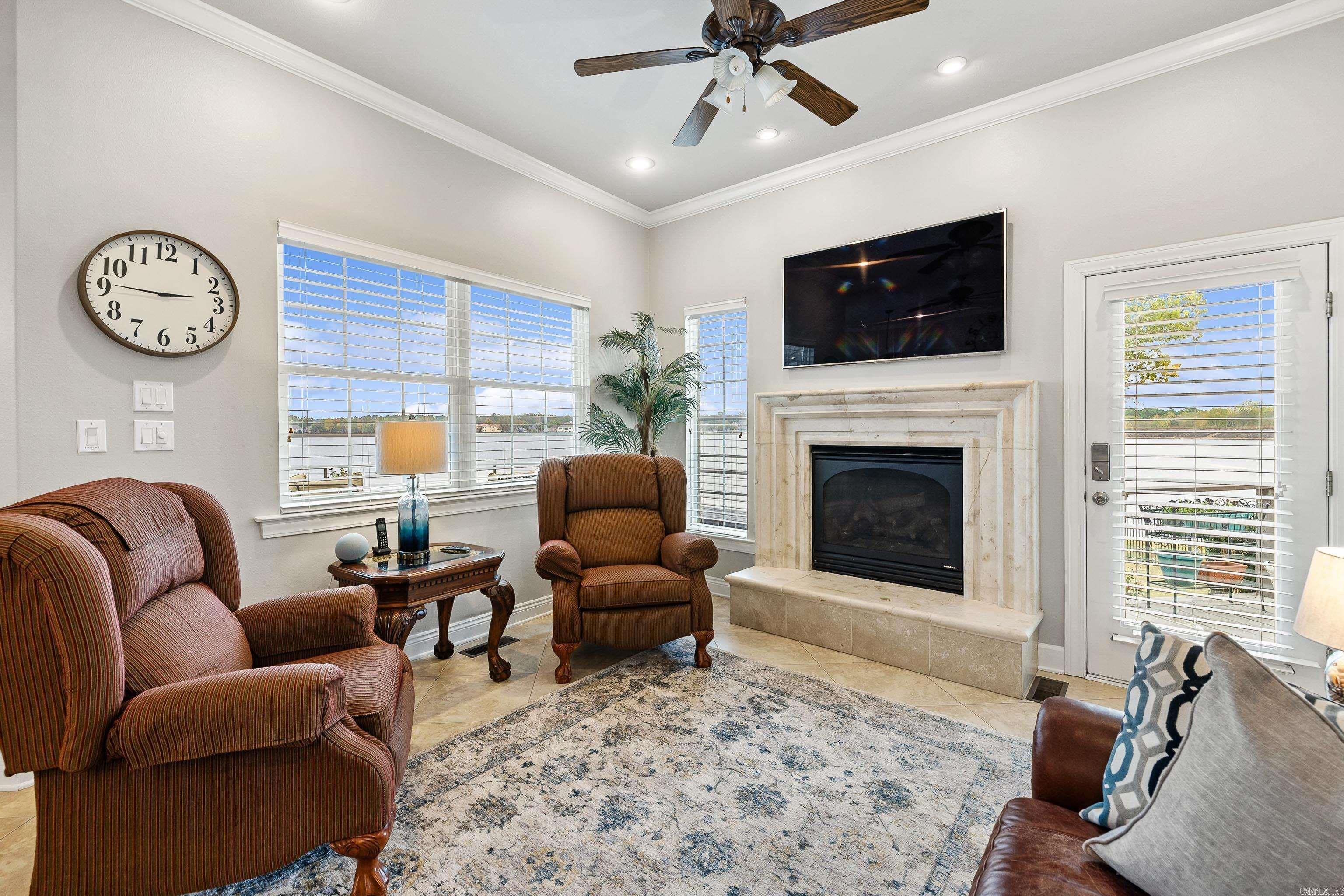 HURRICANE LAKE EST - Residential