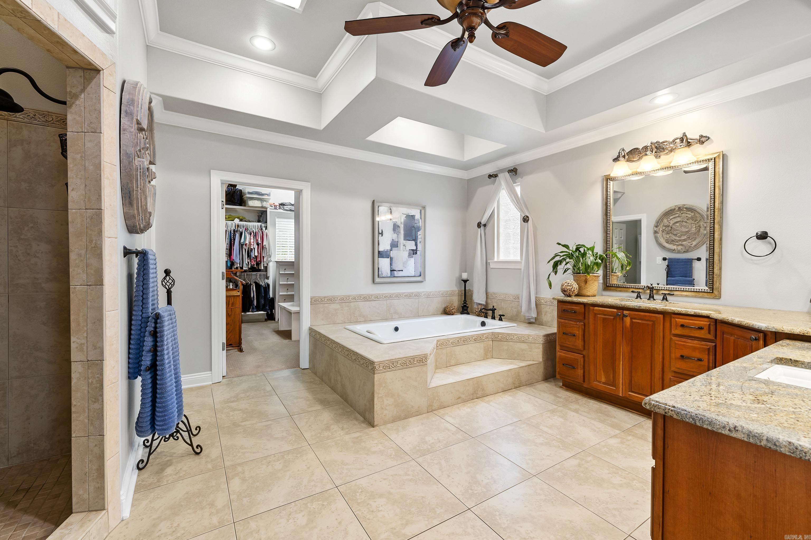 HURRICANE LAKE EST - Residential