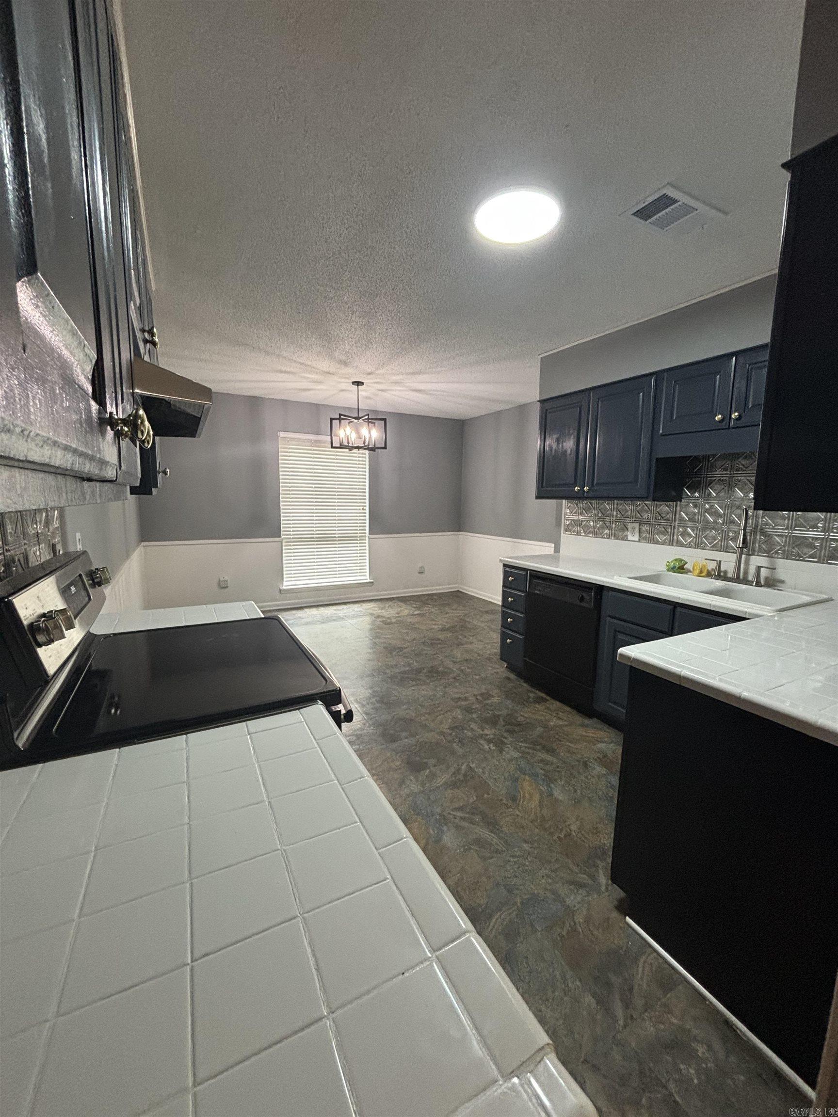 OAK MEADOWS - Residential