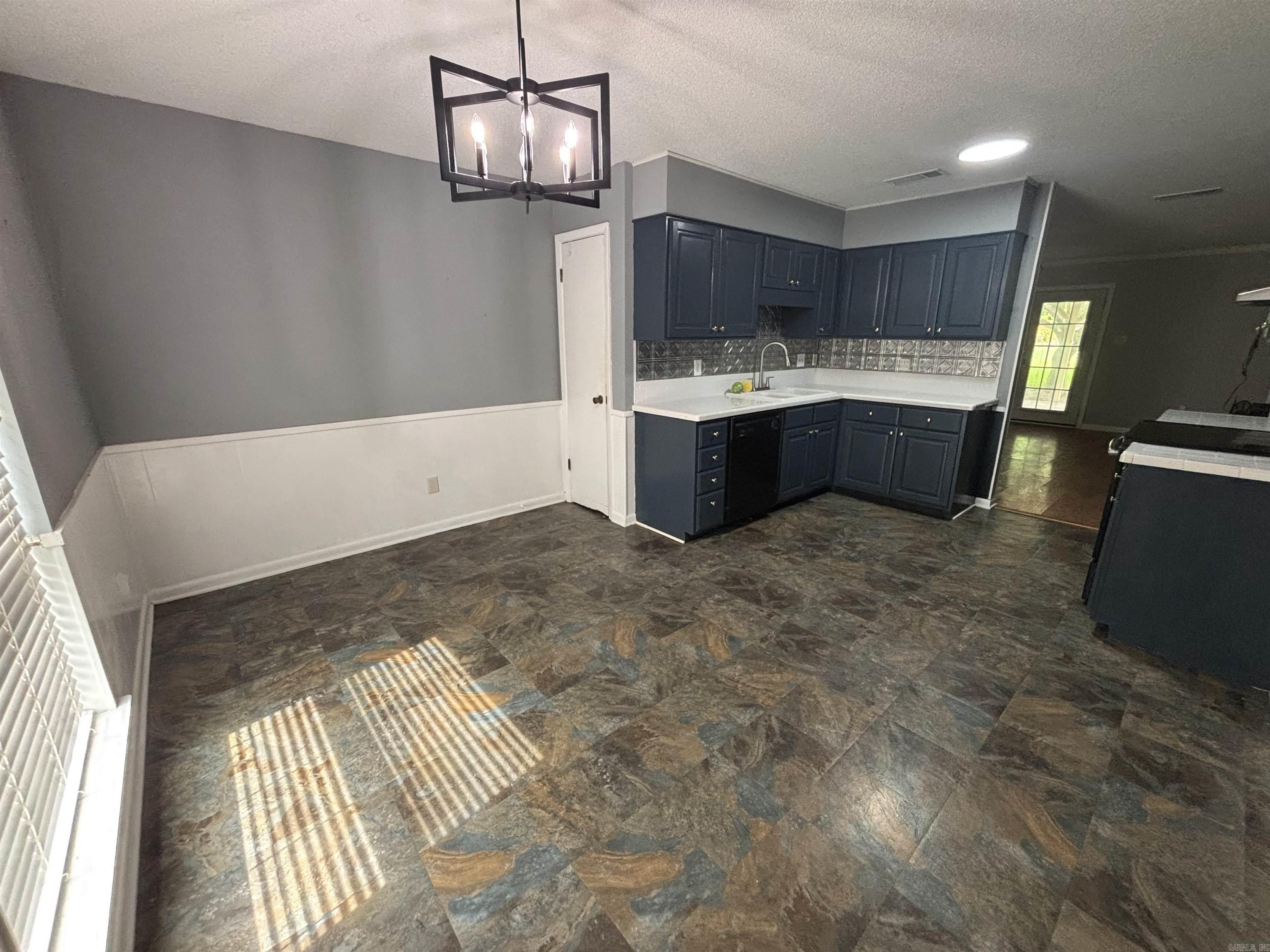 OAK MEADOWS - Residential