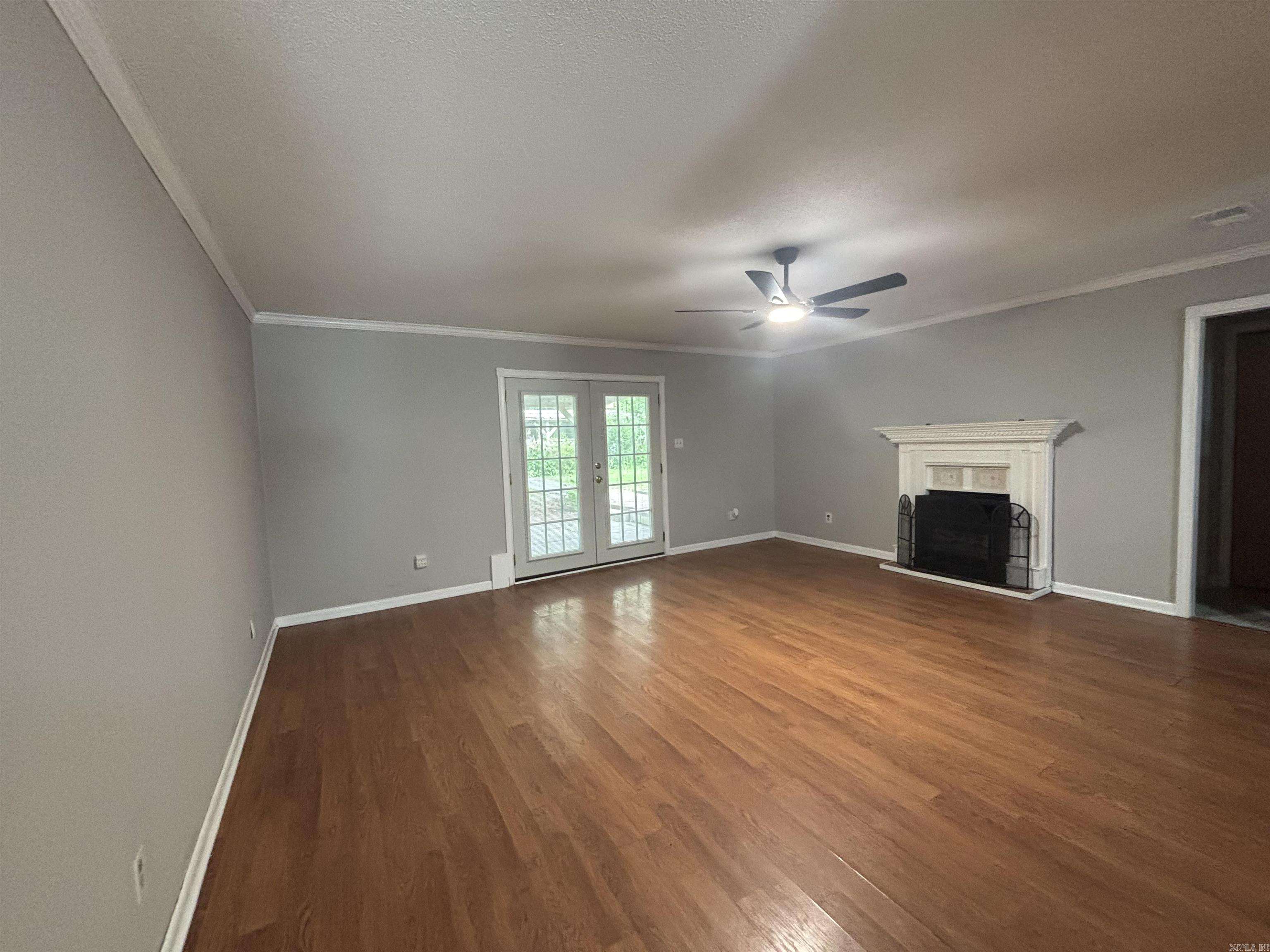 OAK MEADOWS - Residential