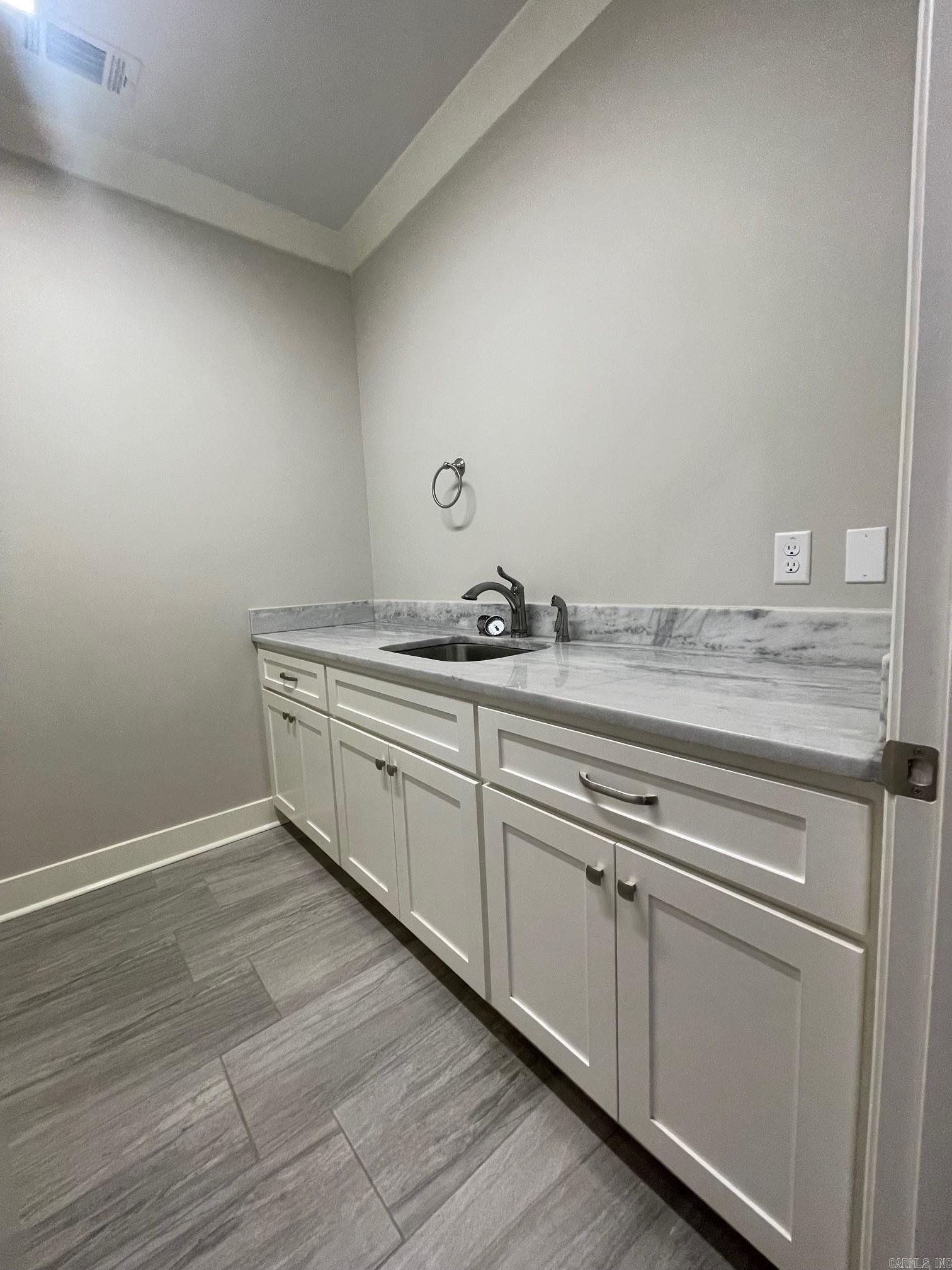 EDGEWATER ADDN - Residential