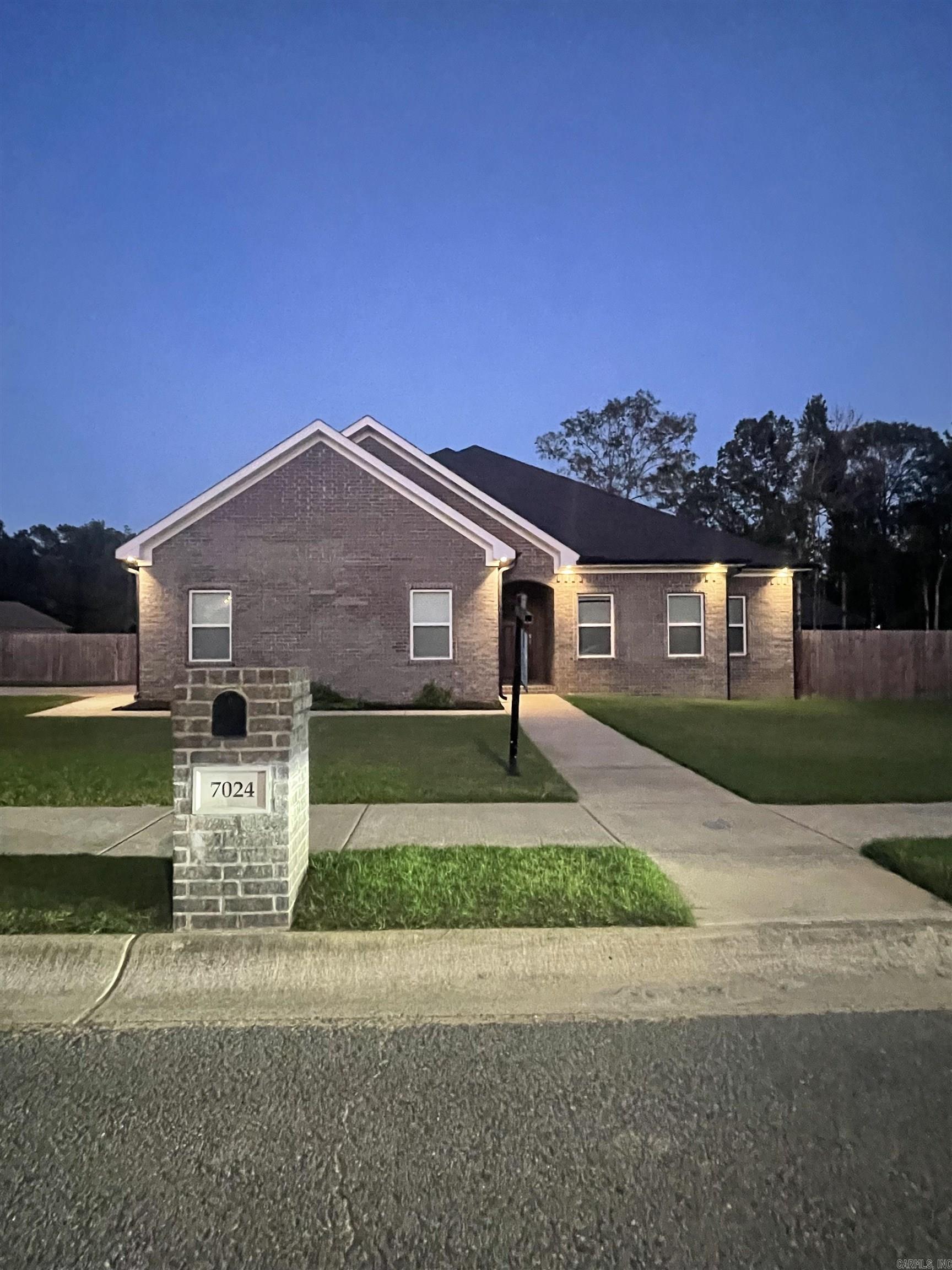 EDGEWATER ADDN - Residential