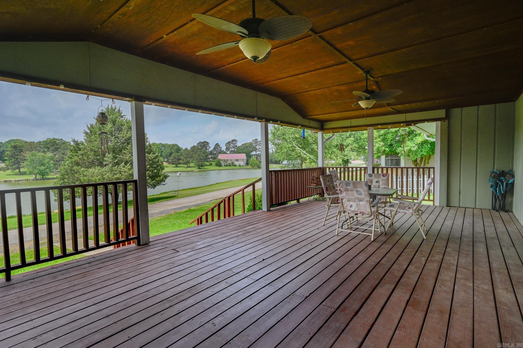 SPRING LAKE SUB - Residential