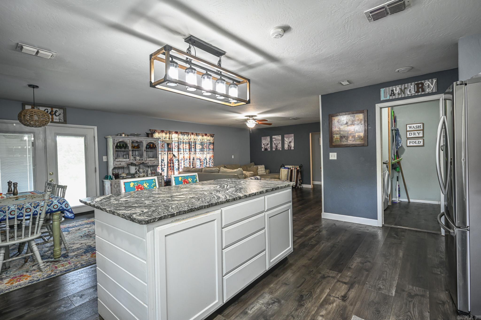 SPRING LAKE SUB - Residential