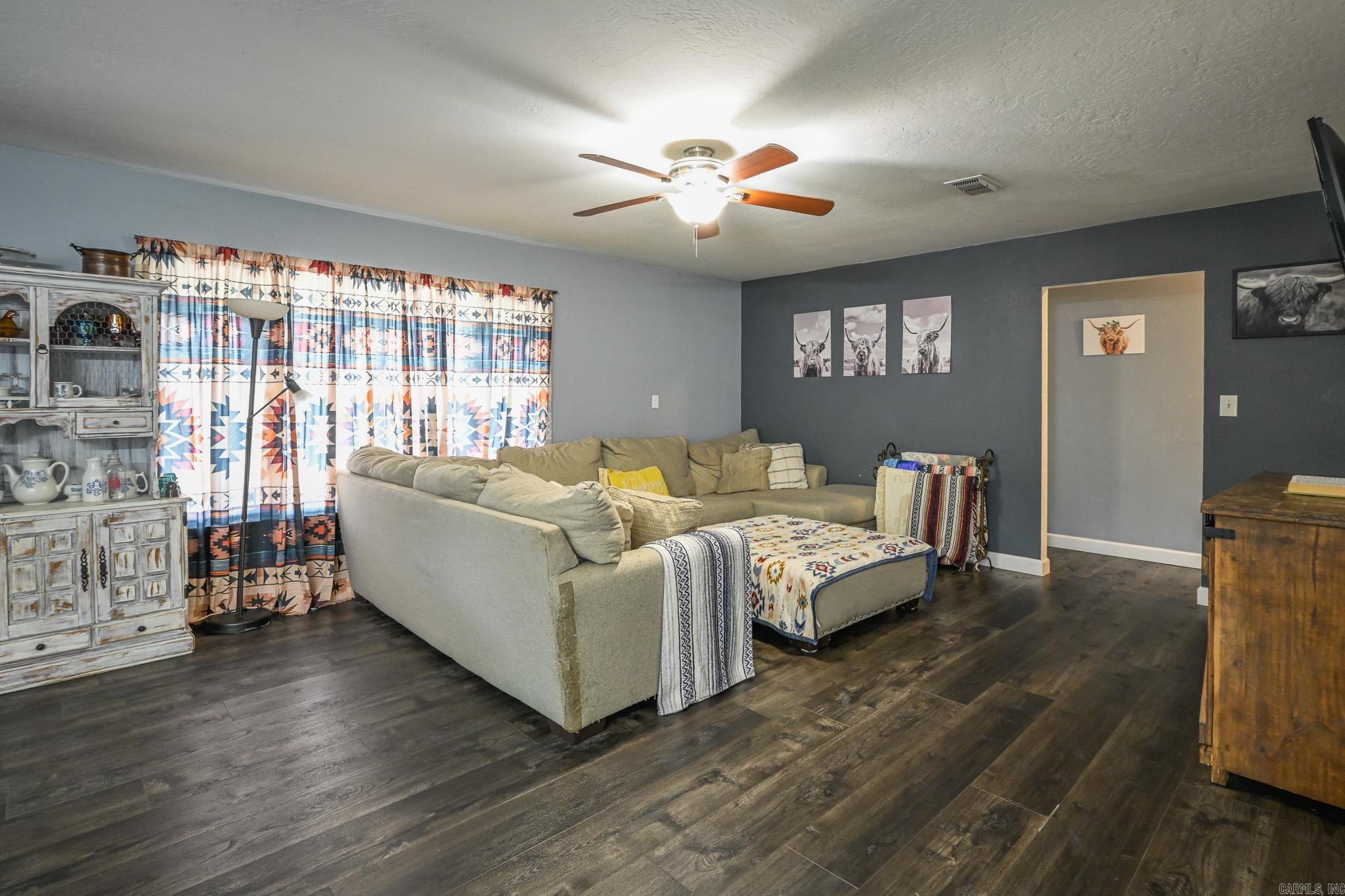 SPRING LAKE SUB - Residential