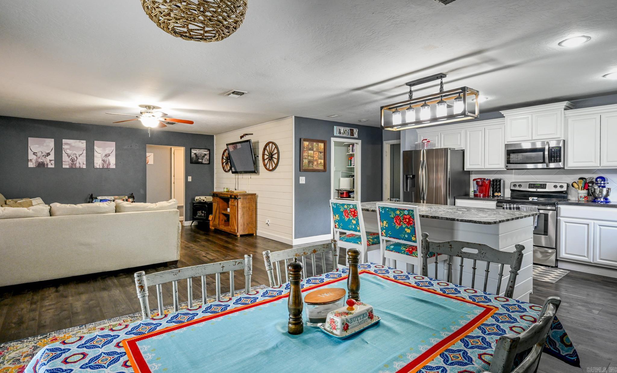 SPRING LAKE SUB - Residential