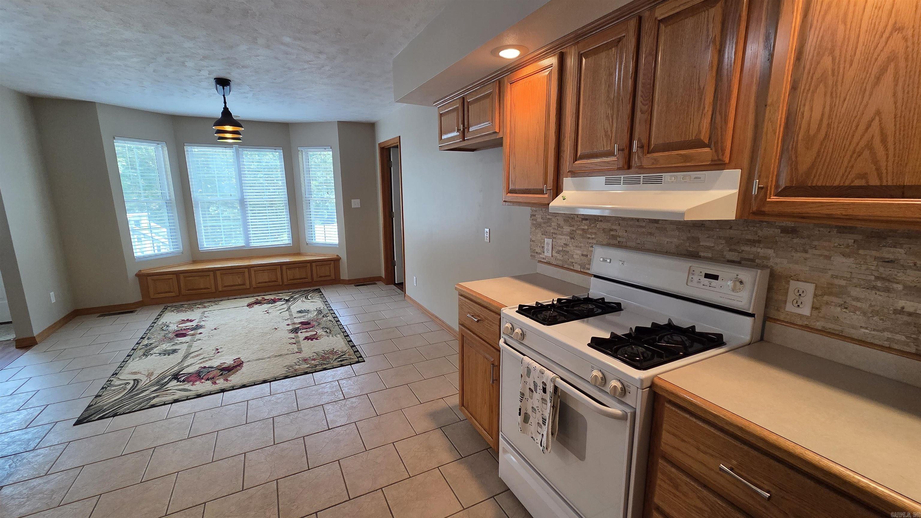 FOX RUN VILLAGE - Residential