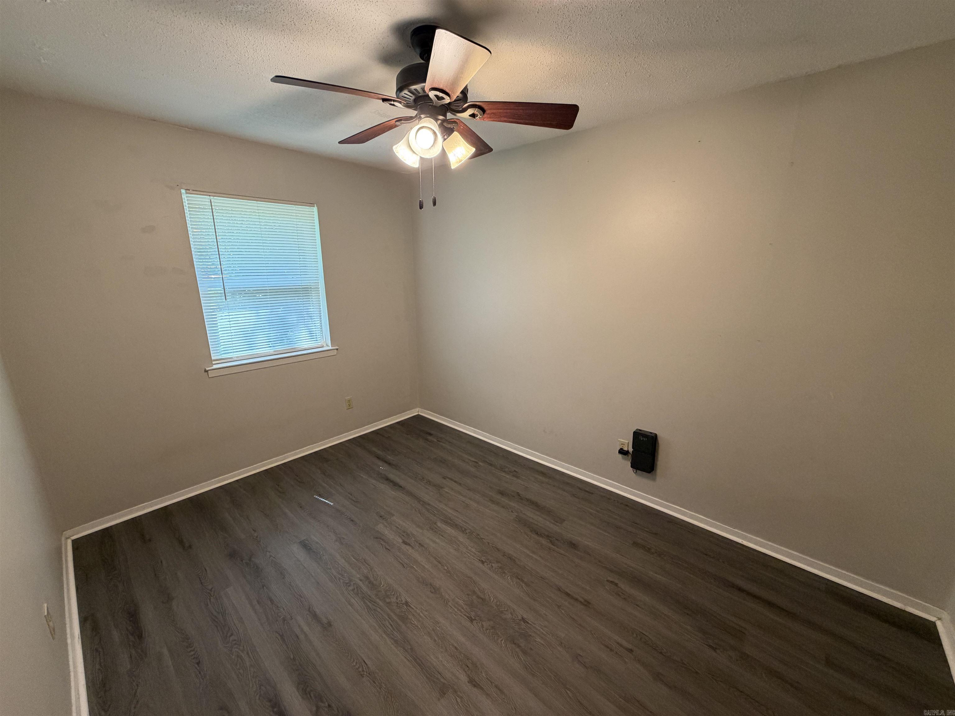 BRIARFIELD - Residential