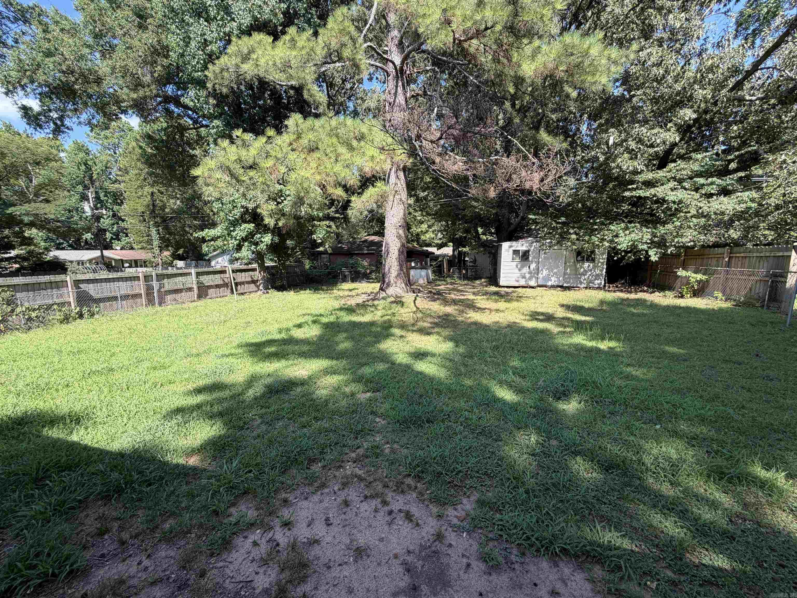 BRIARFIELD - Residential