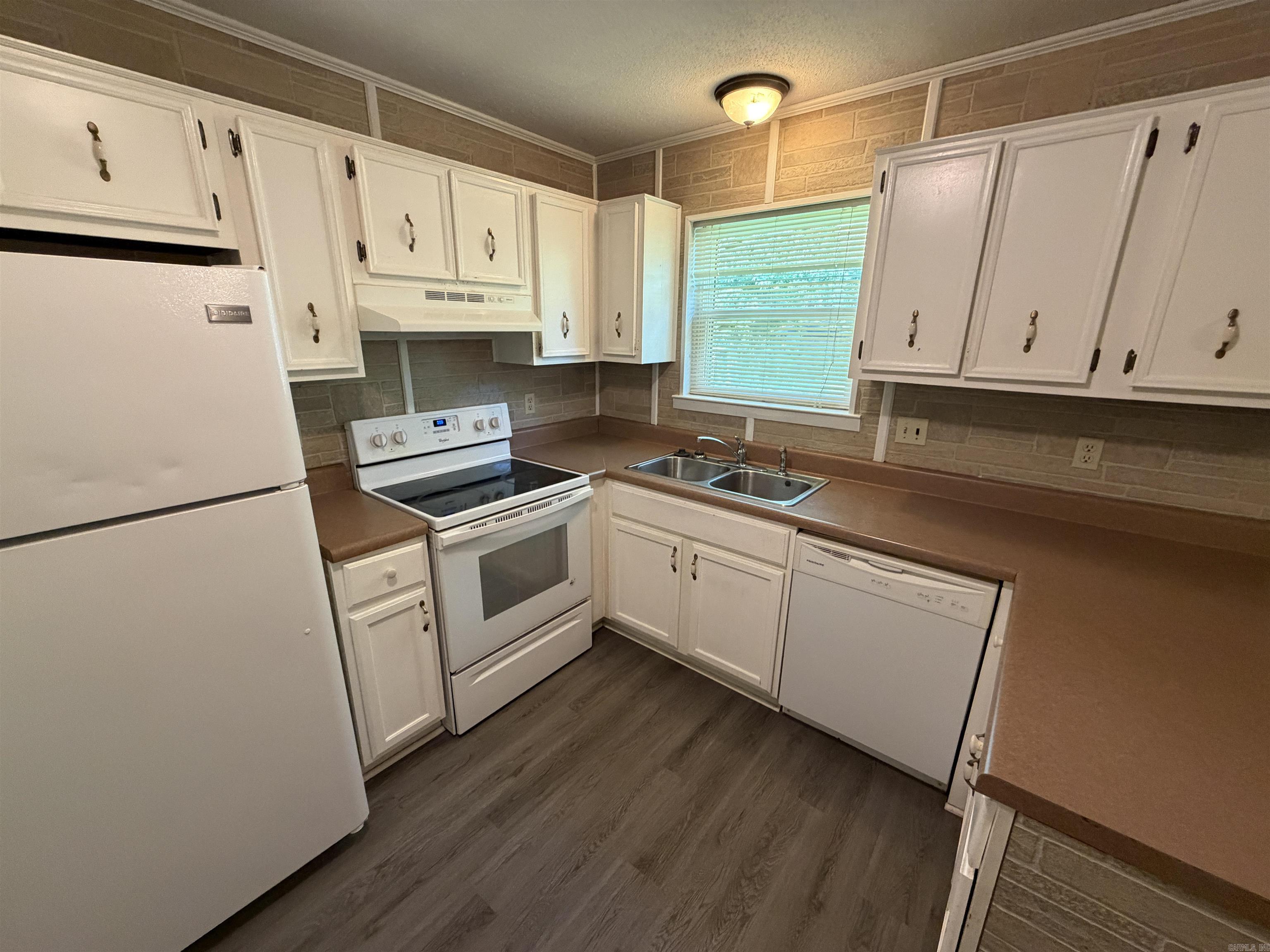 BRIARFIELD - Residential