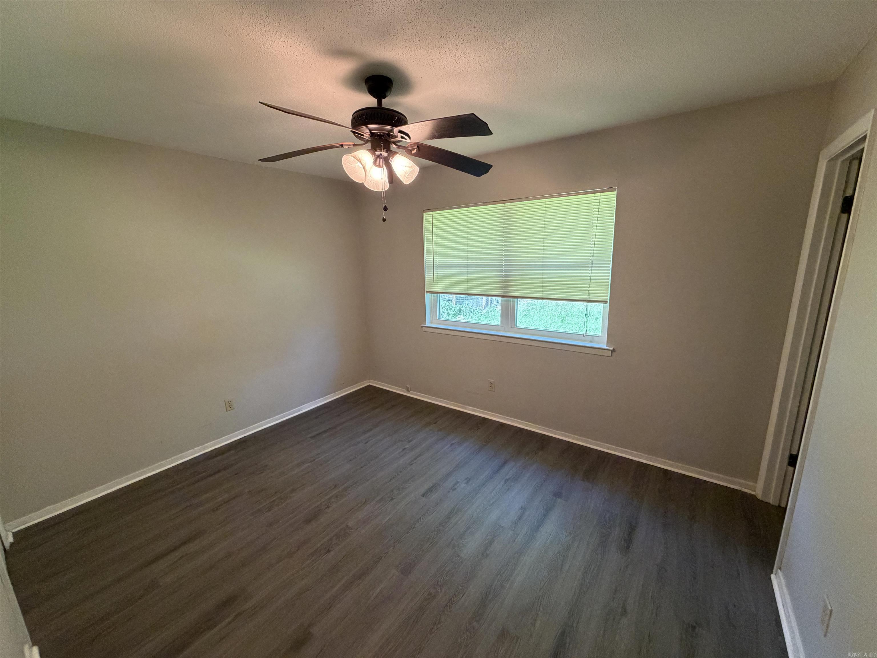 BRIARFIELD - Residential