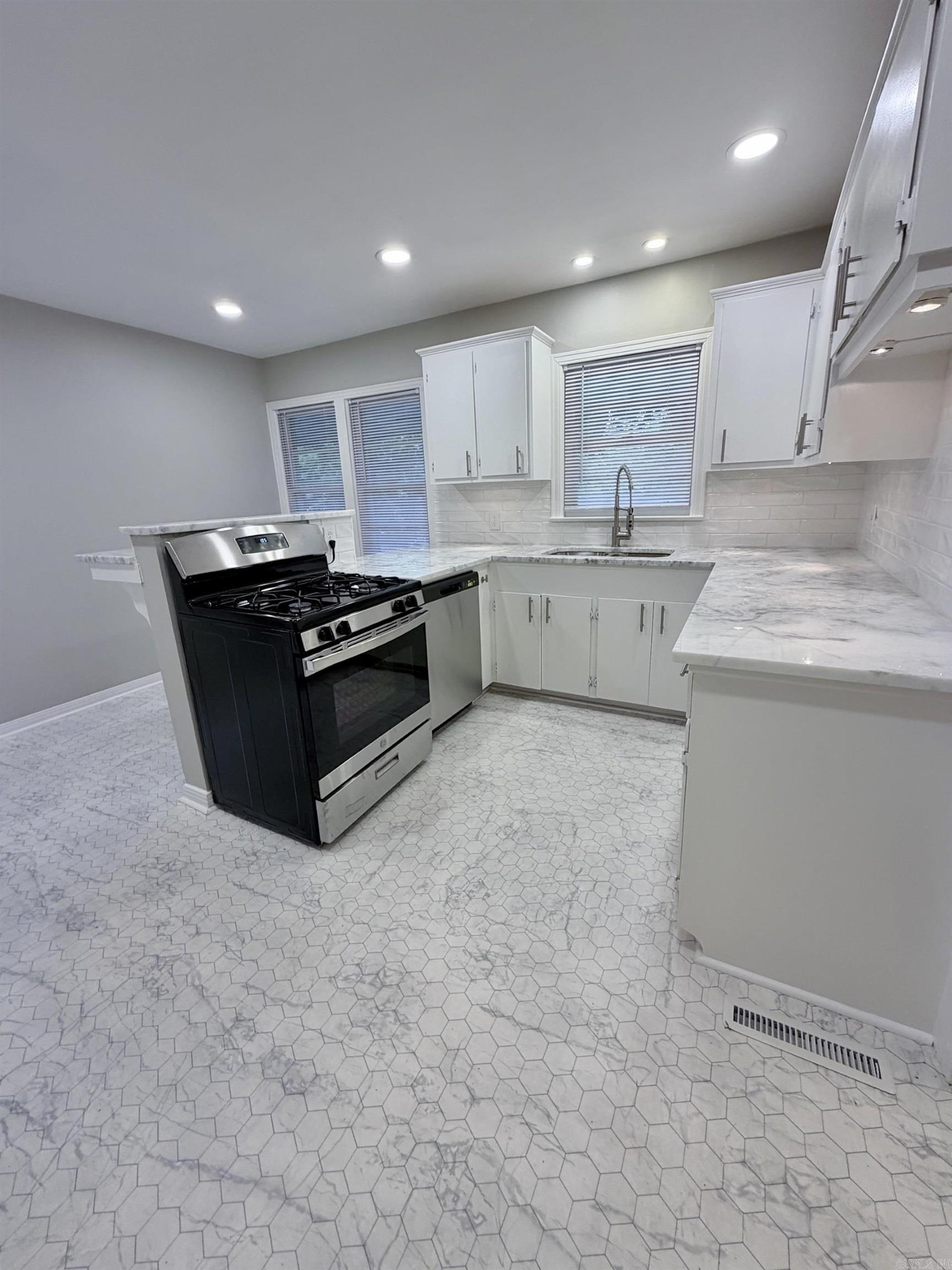 Hillcrest #1 - Residential