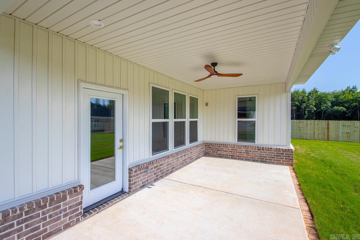 CREEKSIDE - Residential