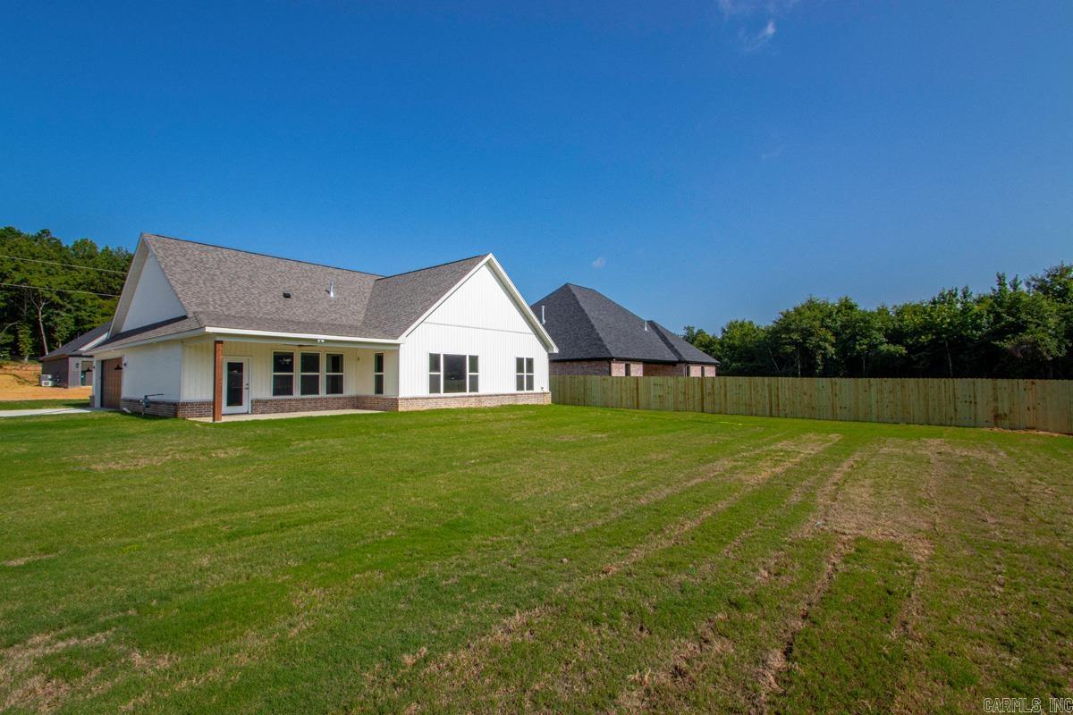 CREEKSIDE - Residential