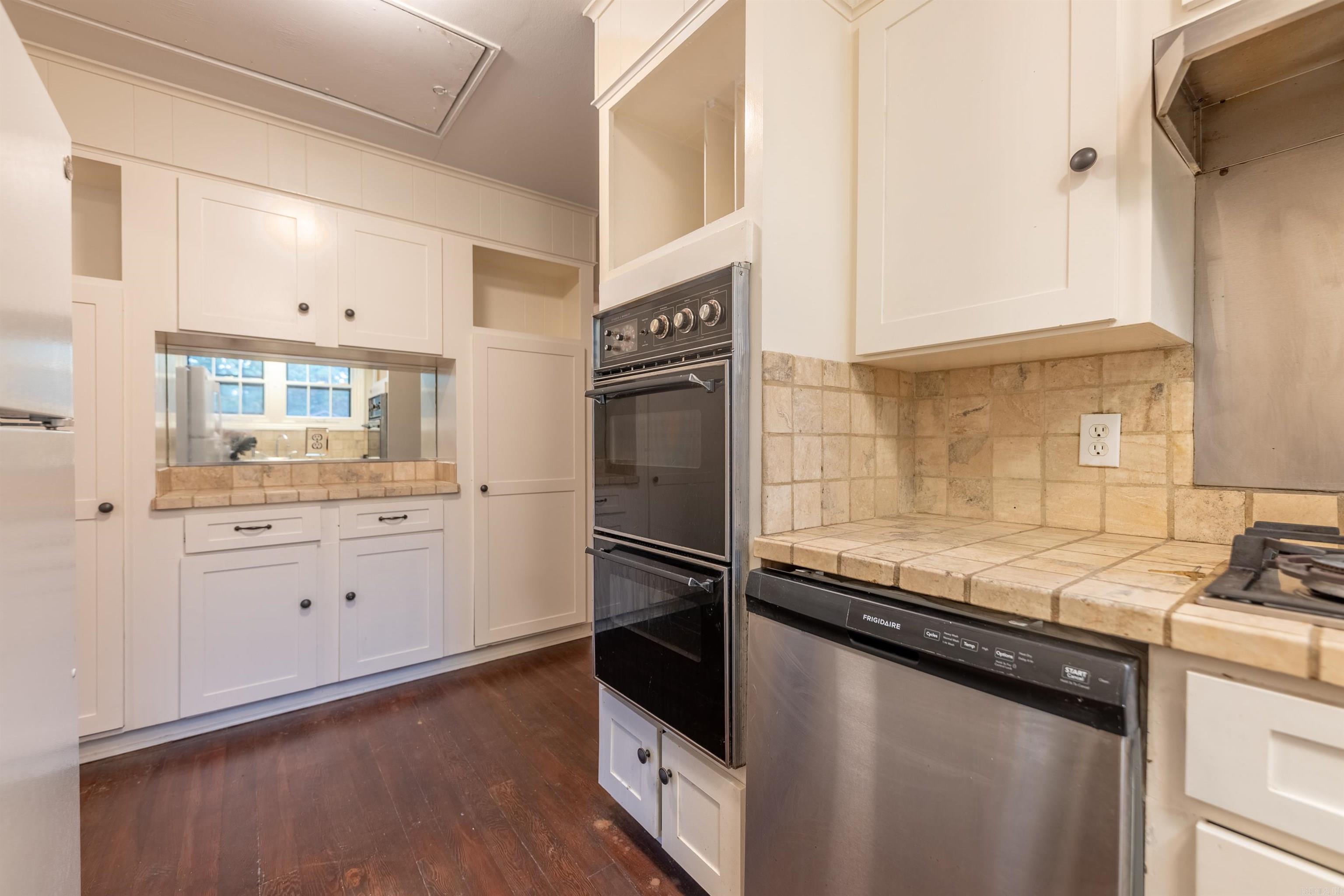 CHERRY & COX - Residential
