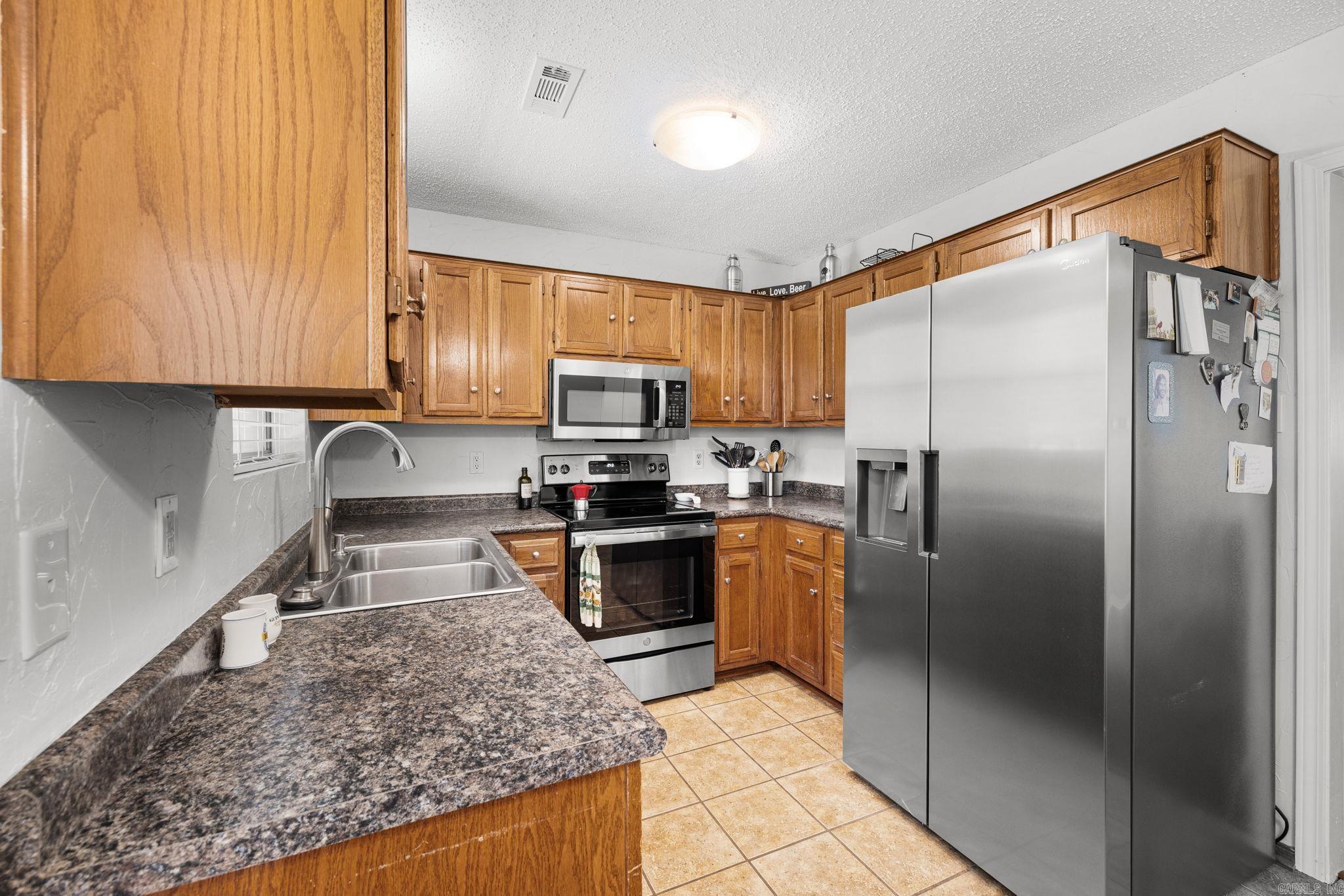 WHITE OAK VILLAGE - Residential