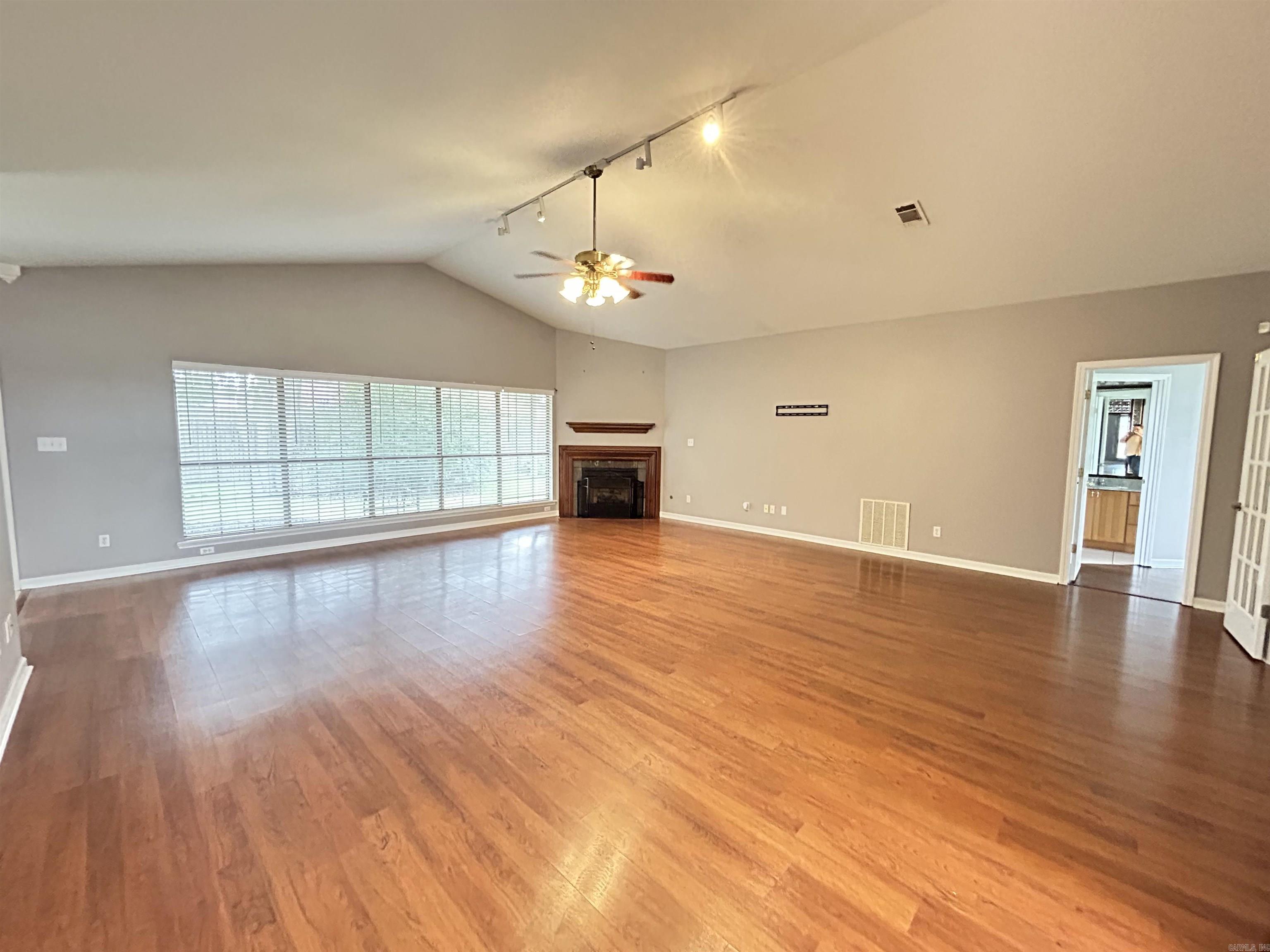 WOODLANDS - Residential
