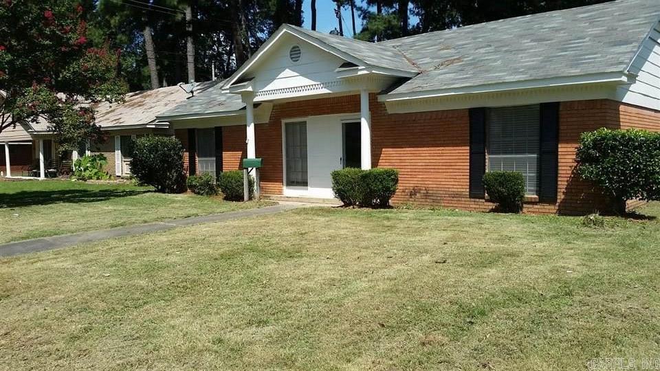 Adorable renovated 3BR/2BA SWLR home available for rent. Entire home has been updated. Hardwoods in main living areas, tile in kitchen and bathrooms, carpeting in bedrooms. Back porch with sliding back door, fenced in back yard, nice trees, shed. Very cute home!