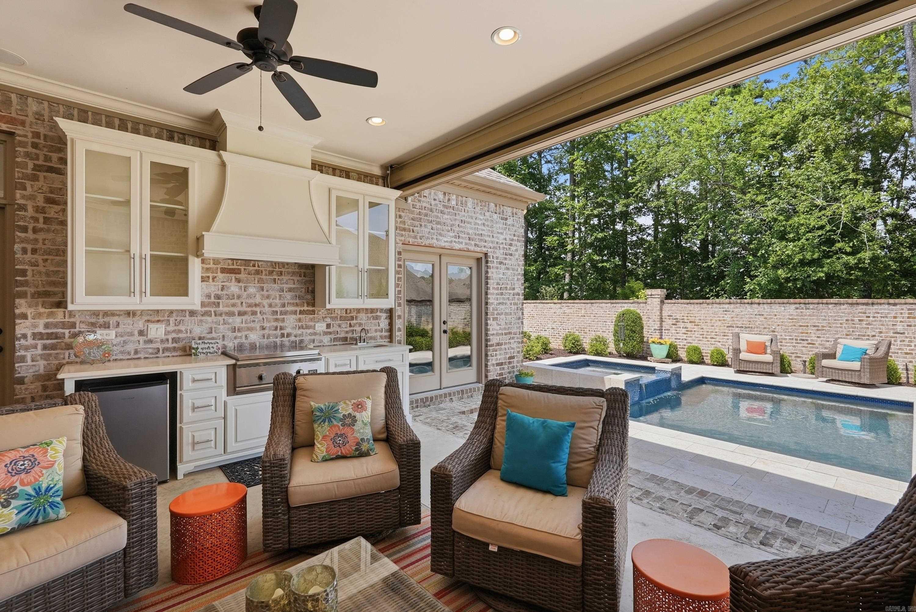 CHENAL VALLEY ENSBURY PLACE - Residential